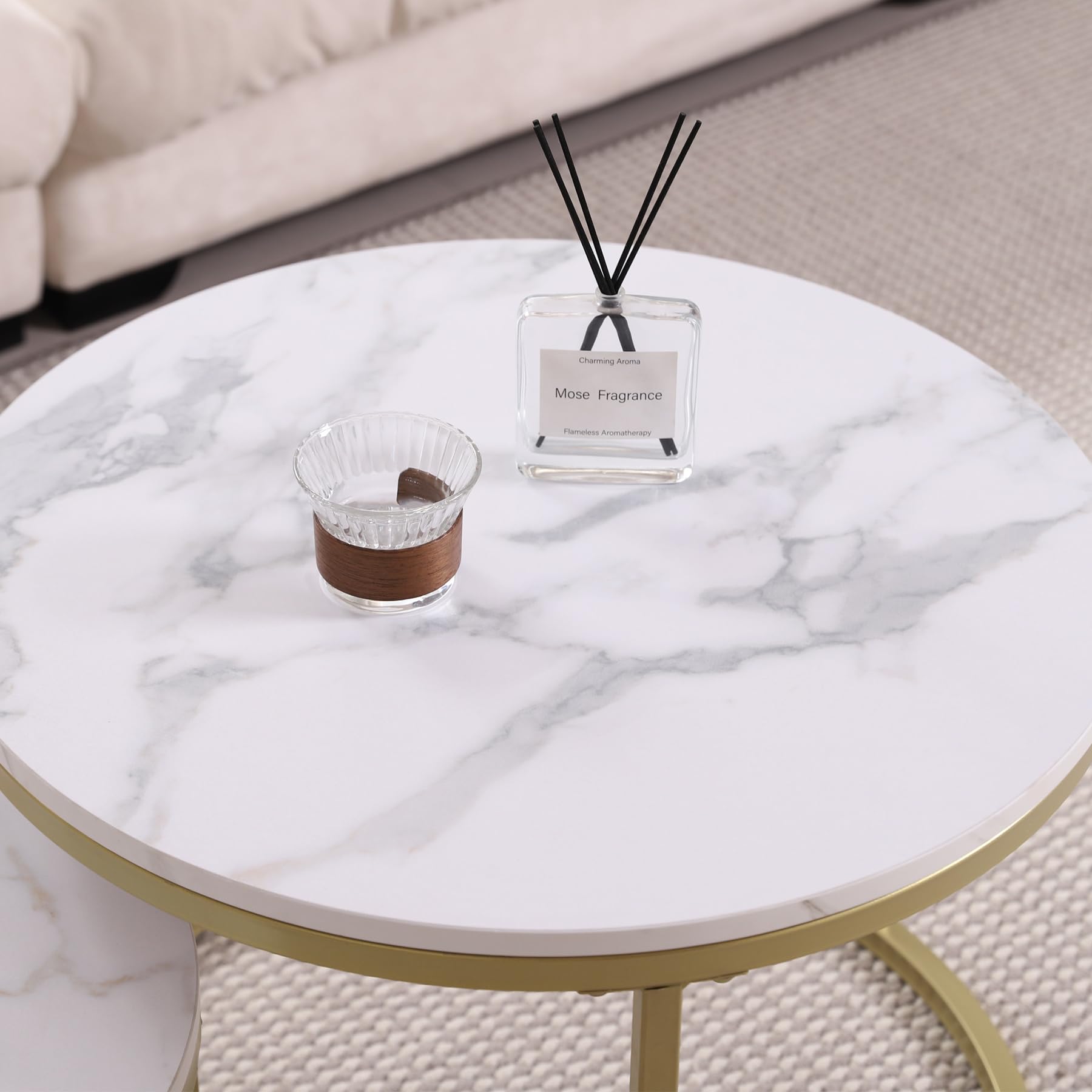 GrandCA HOME Tables Gigognes Ronde Lot de 2, avec Cadre en Métal Doré, Dessus Blanc Imitation Marbre, pour Salon, Chambre, Bureau, Appartement (Or) - 60x60/40x40cm