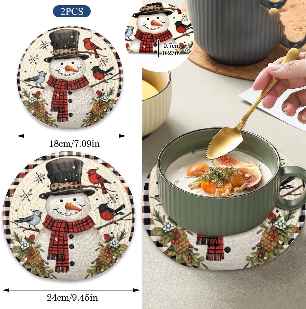 Hot Pads Set of 2, Christmas Plaid Plate Mats for Table and Countertops, Plate Mats for Kitchen, Hot Pads Heat Resistant Round Trivets Table Counter Cooking Potholder (Cute Christmas Snowman)