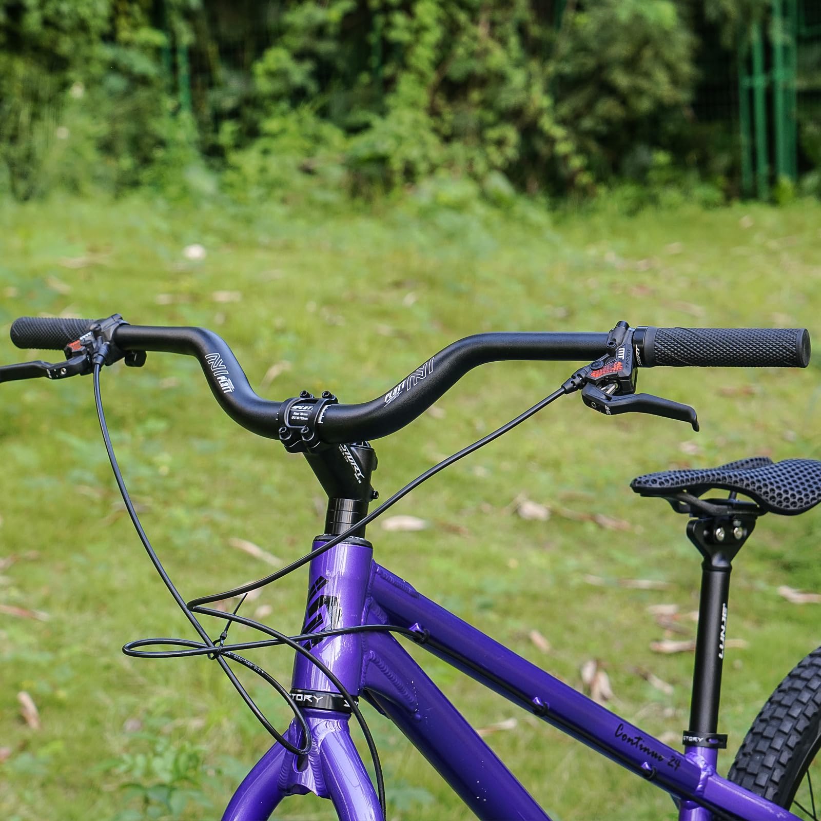 PLATT Guidon de vélo 31.8mm- Aluminium Alliage Relevé Guidon Cintre VTT et Véhicules de montagne de 780mm (élévation de 70mm)