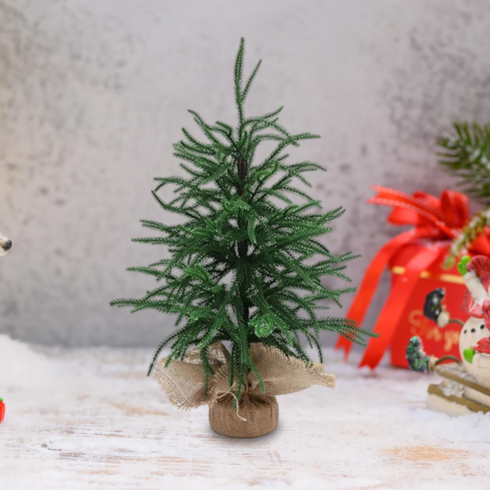 perfk Albero di Natale Artificiale da Tavolo, Finto Albero di Natale Realistico, Piccola pianta Finta per Portico Anteriore, Ufficio, Interni ed, Pino Norfolk da 60 Cm