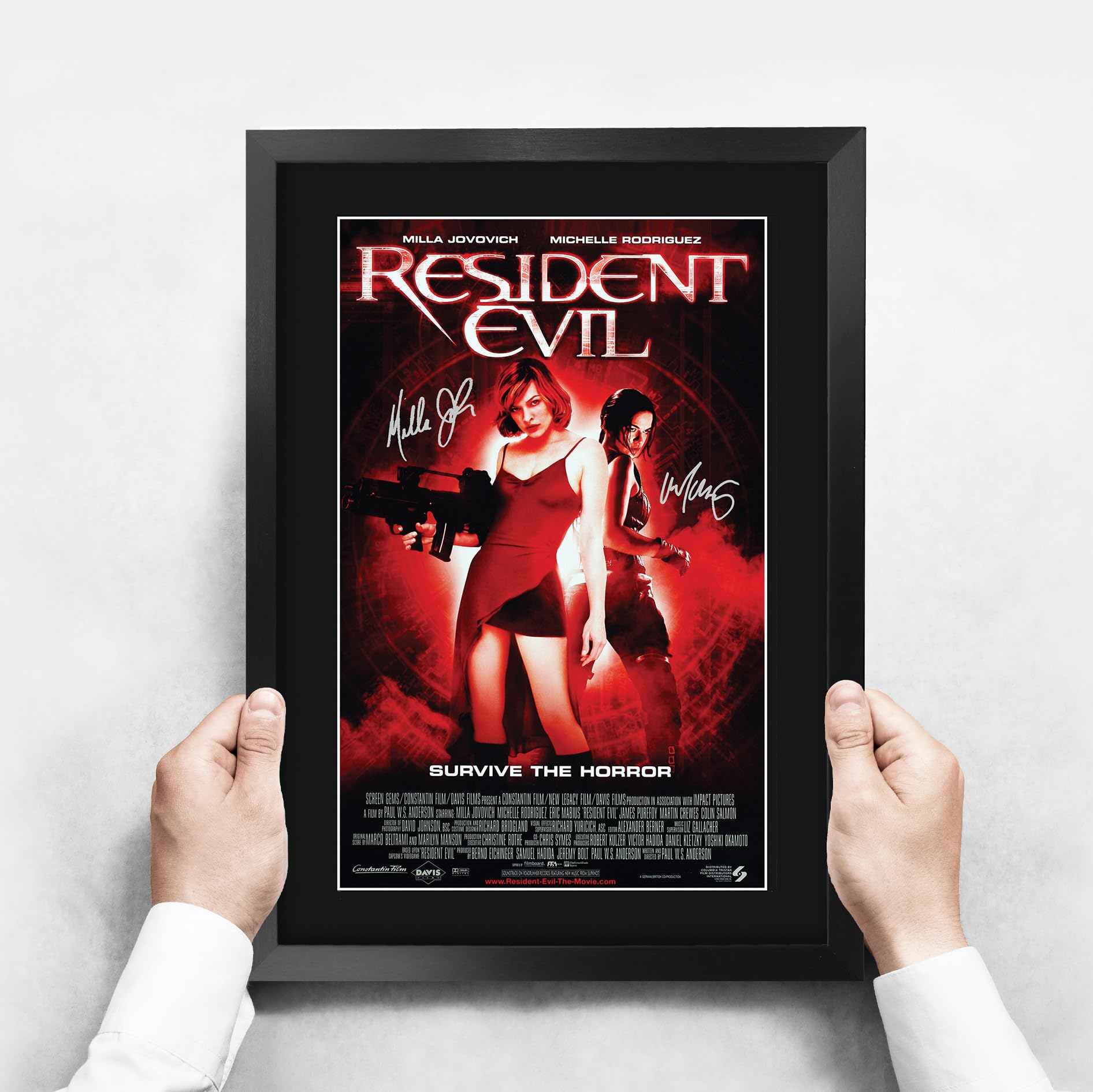 Amazon.com: HWC Trading Resident Evil 1 Milla Jovovich Gifts