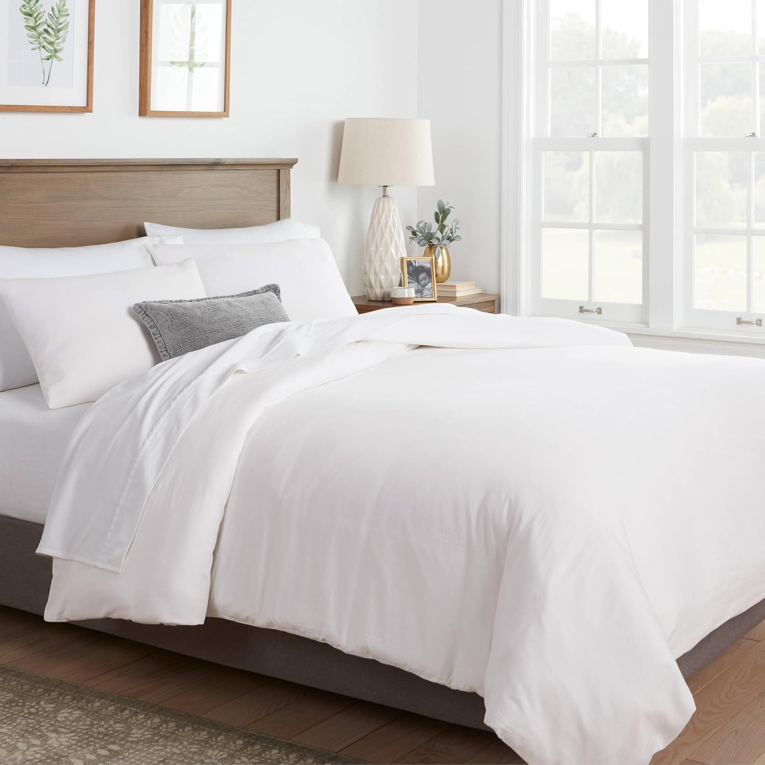 Mayfair Linen Oversized King Duvet Cover, 800 Thread Count Sateen 1 Piece Egyptian Cotton Duvet Cover, 100% Pure Cotton Comforter Cover, Zipper Closure, 7 Corner Ties - (White)