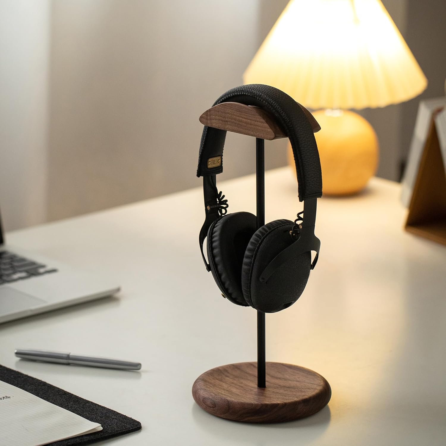muso wood Walnut Wood & Aluminum Headset Stand, Desktop Headphone Stand, Headset Holder with Anti-Slip Pad, Headphone Holder with Storage Base for Most Gaming Music Headsets