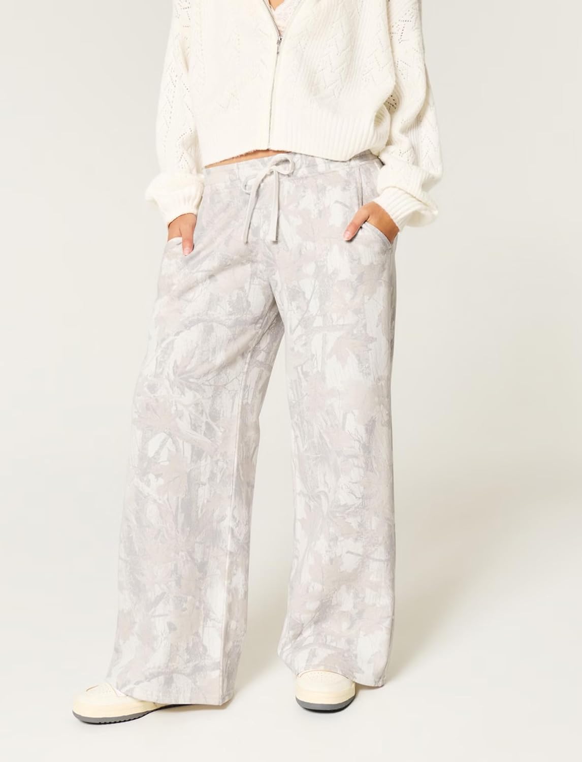 Camo Pants for Women Wide Leg High Waist Drawstring Camo Sweatpants Fleece Baggy Causal Jogger Workout Pants - Image 3