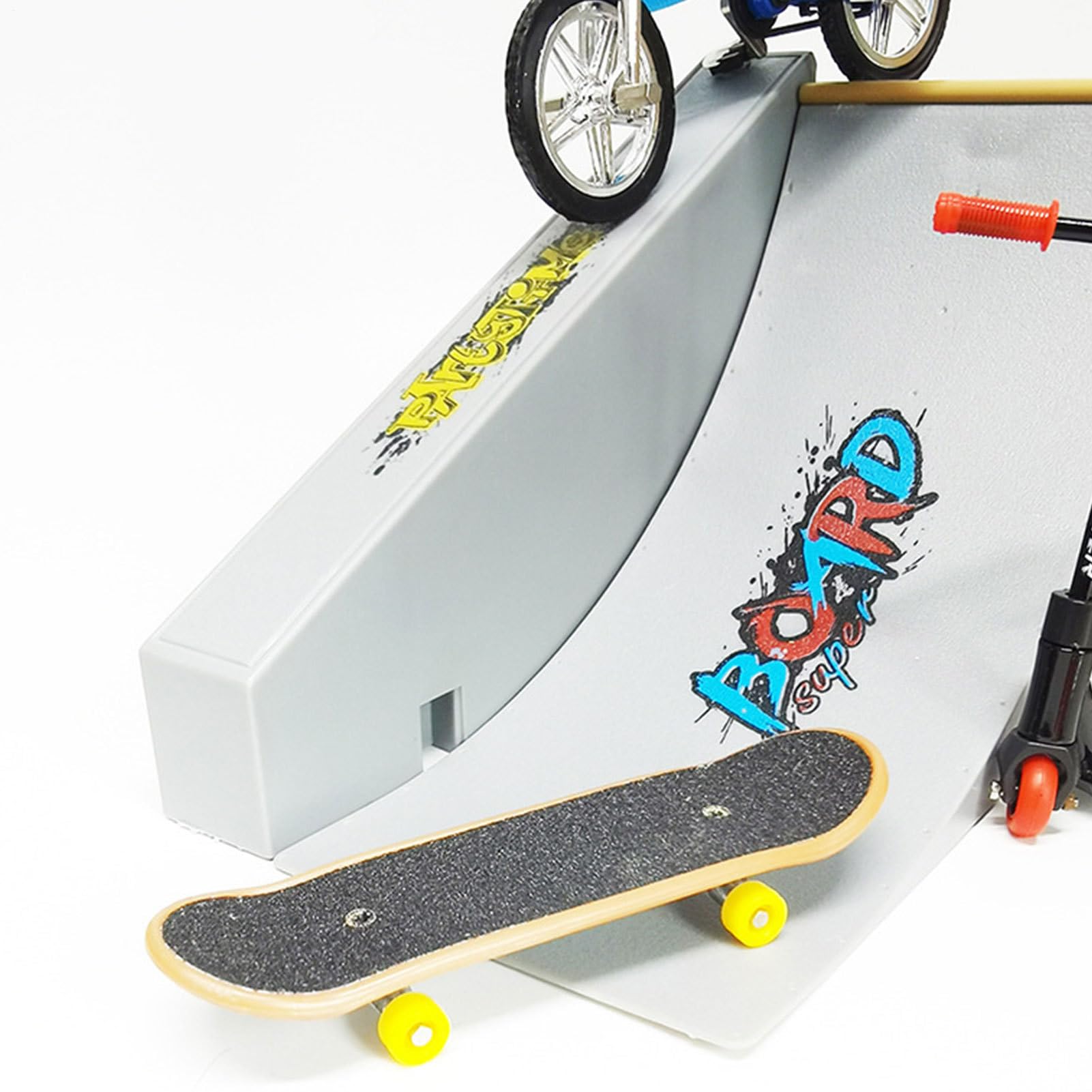 Ensemble de 13 Pièces Accessoires d'entraînement de compétences,Scénario d'utilisation de Simulation,Modèles de rampes Jouet pour Trottinette,Vélo