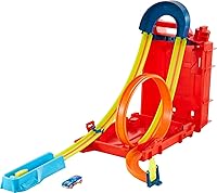 Vista 2 de Conjunto de Juego Hot Wheels Track Builder de Juego Ilimitado Caja de Trucos de Combustible, 14 Piezas de Componentes y Juego de Coche a Escala 1:64
