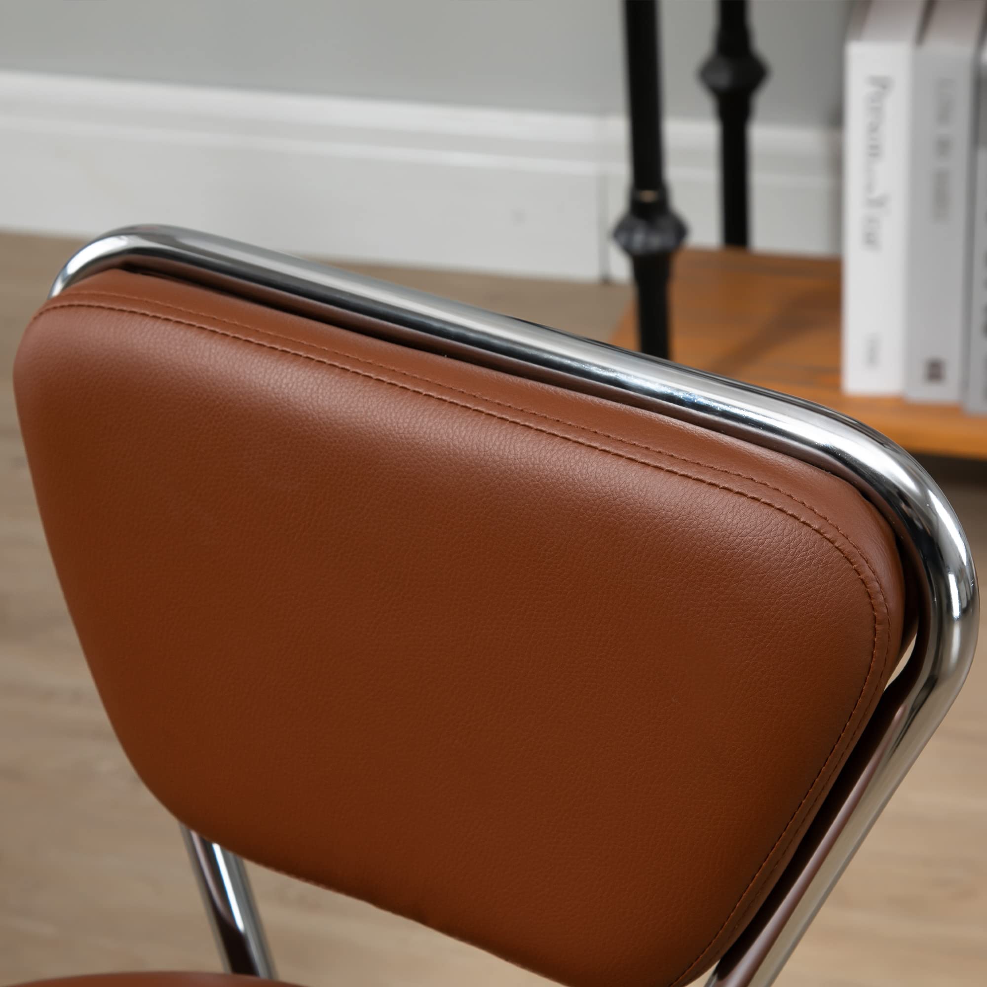 HOMCOM Tabouret de Massage Vintage - Tabouret de Travail pivotant 360° - Hauteur Assise réglable 49-64 cm - revêtement synthétique Marron métal chromé