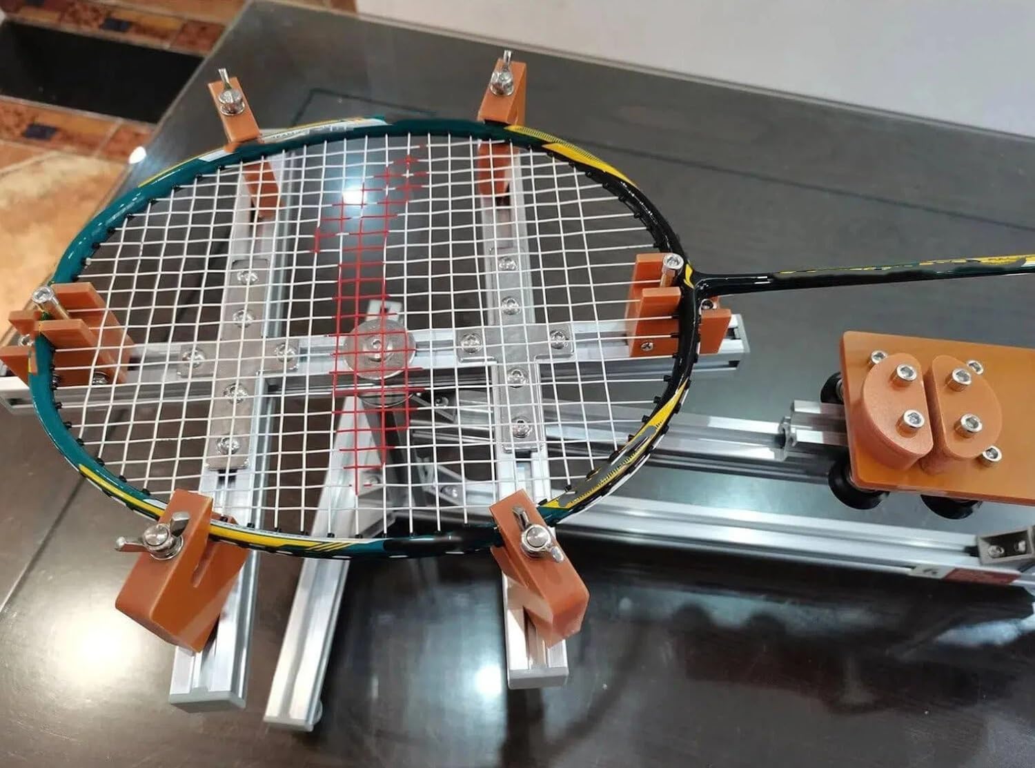 Racket Stringing Machine,Tennis Badminton Stringing Machine, 20-32lb Tension, Aluminum Alloy,with Tools and Accessories,Racquet Rotation/Anti Slip Pull Wire Restring Tools