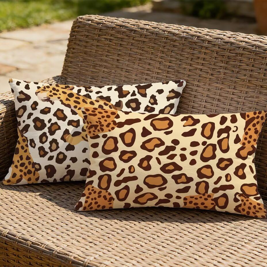 Coussin extérieur imperméable imprimé léopard brun café pour décoration terrasse et fauteuil lin
