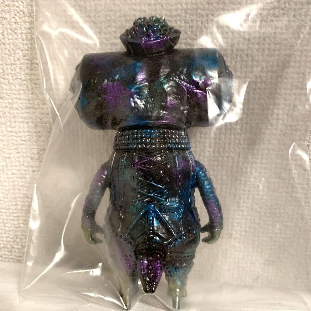 IZUMONSTER x ZOLLMEN ソフビ