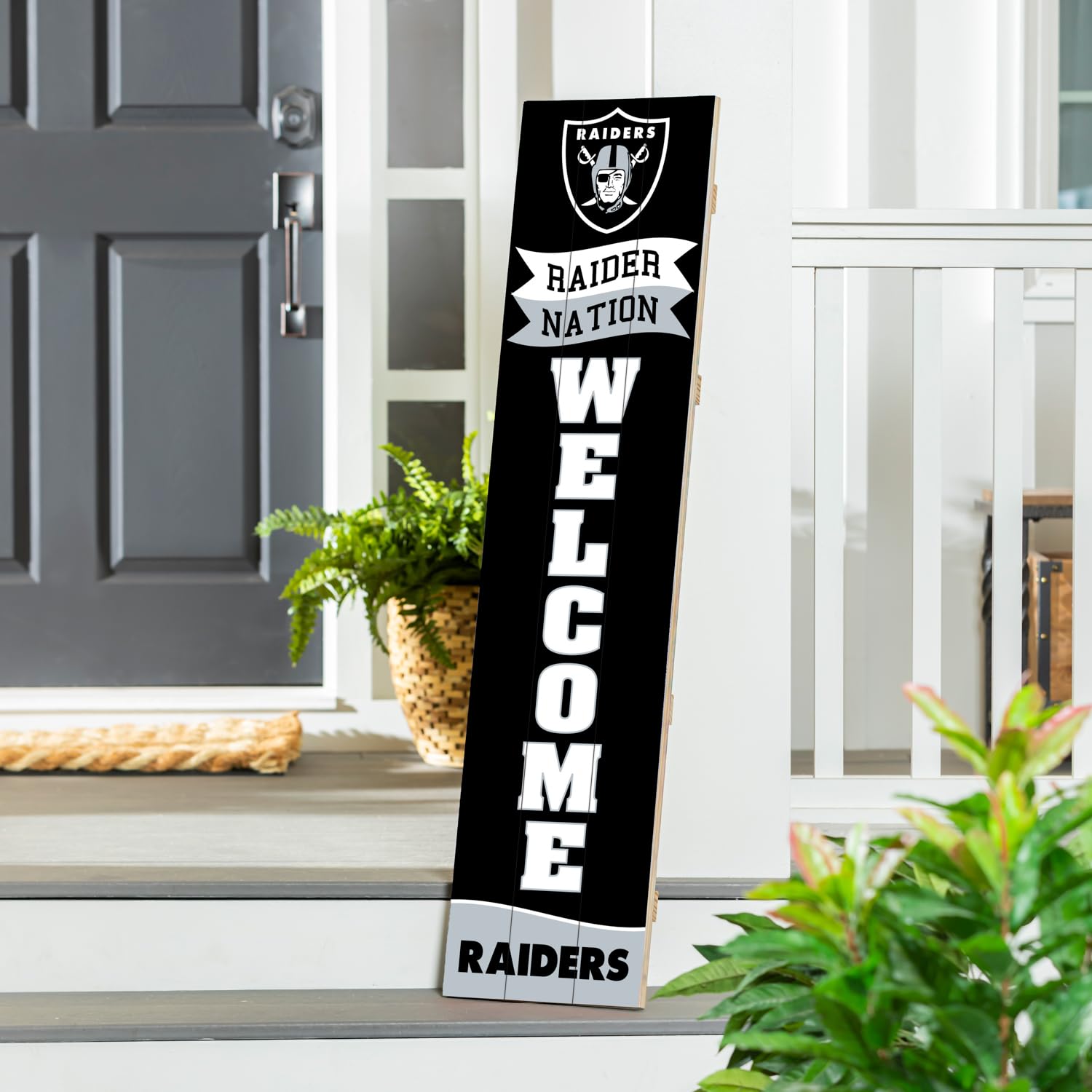 Amazon.com: NFL LAS VEGAS RAIDERS 47 inch Wood Porch Leaner