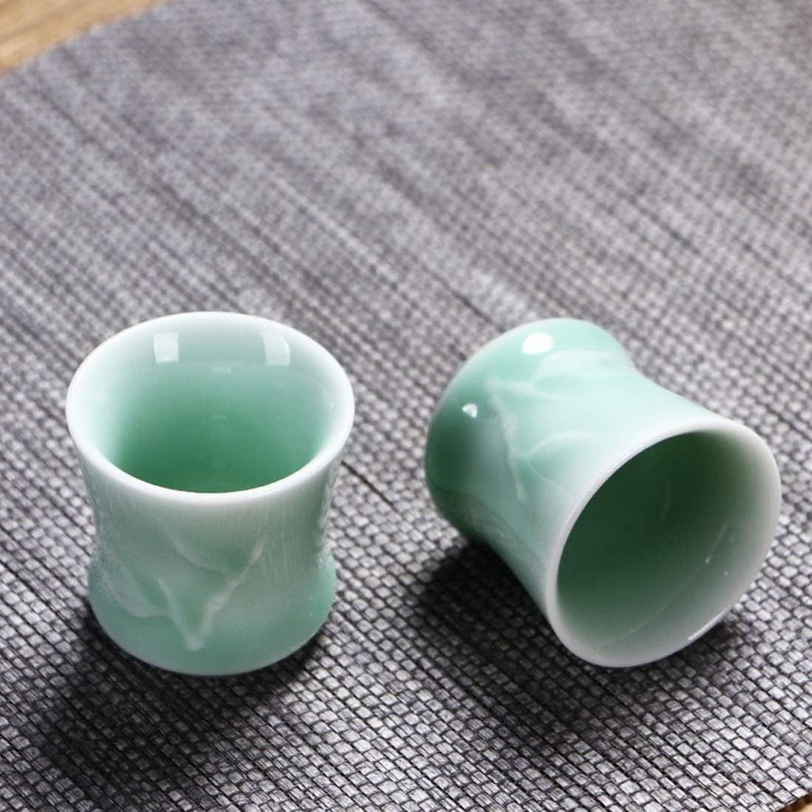 Ensemble de 6 Tasses à saké Traditionnelles en Porcelaine et céramique, Verres à vin artisanaux avec 1 Bouteille de Service à saké et 4 Tasses à saké (1)