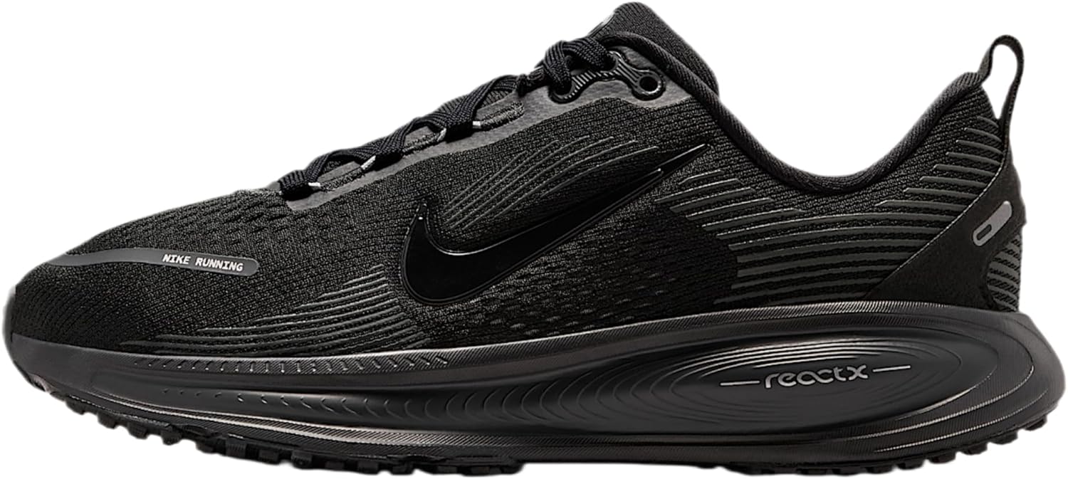Nike Unisex-Child Vomero 18 (Little Kid/Big Kid)