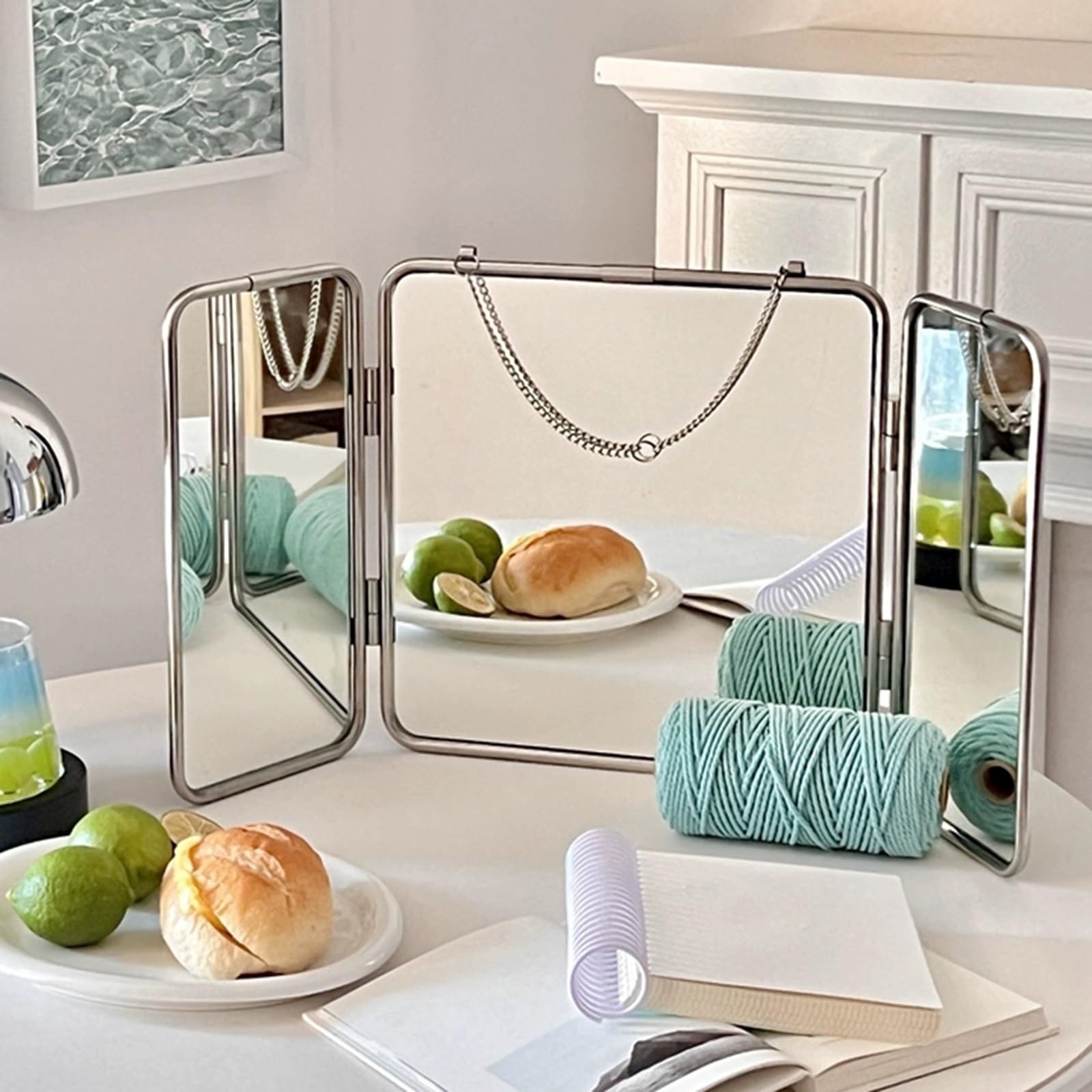 Specchio da Trucco Quadrato A Tre Ante, Specchio da Parete con Cornice in Acciaio Inossidabile 304, Specchio Decorativo HD 30 * 60 Cm, per Bagno, Camera da Letto