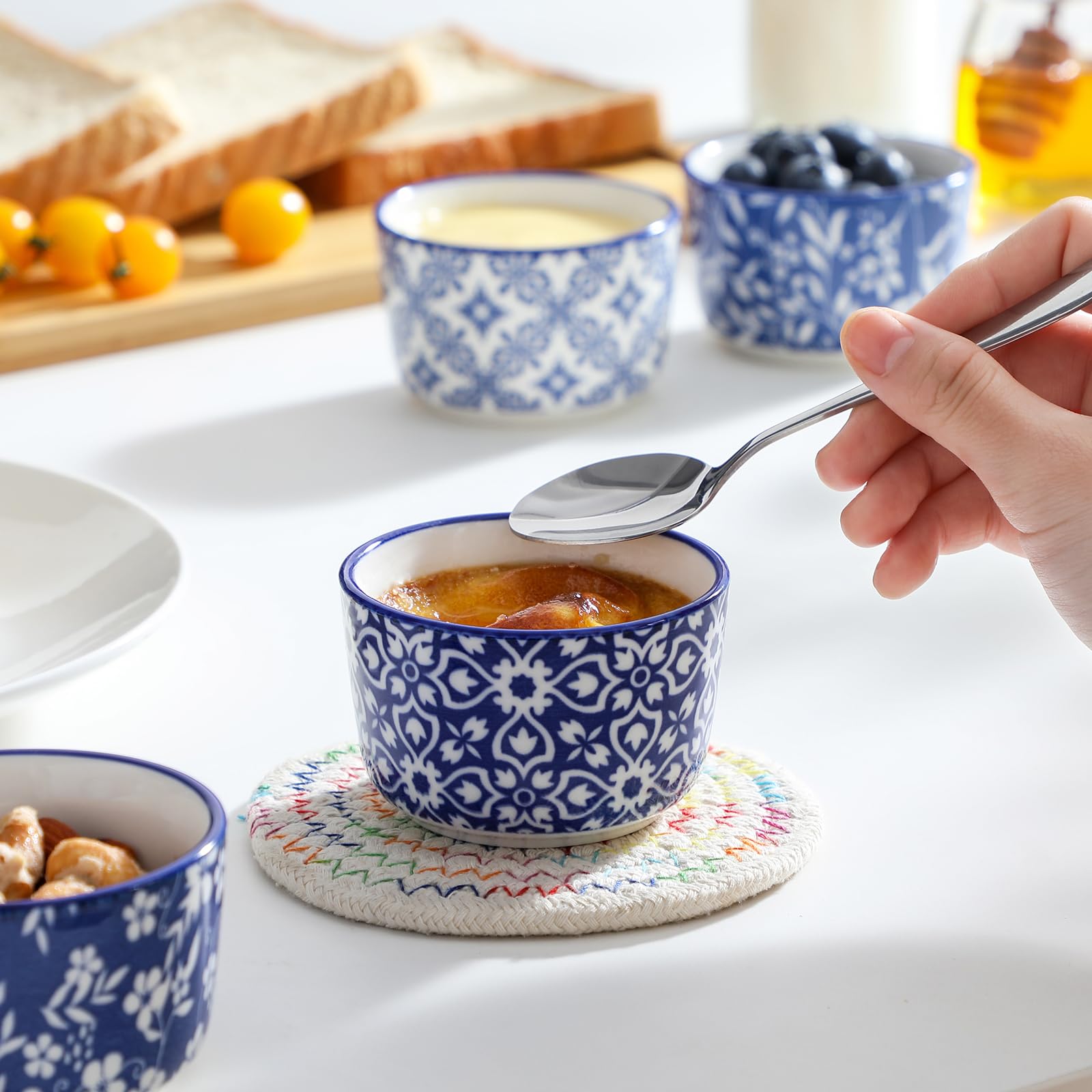 vancasso Ramequins Lot, 6 X 120 ML Ramequins et Moules à Soufflés en Porcelaine Bleu et Blanc, Ramequin Creme Brulee pour Muffin et Gâteau, Ramequin Pour à Crème, Sauce - Ø8 CM - Style Chinois