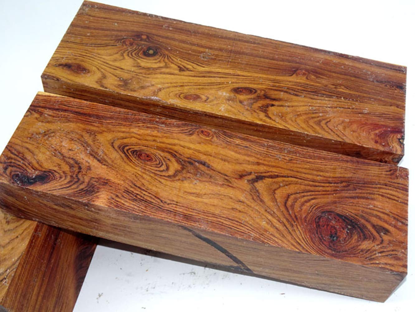 1 par de Mango de Cuchillo de Madera de Hierro del Desierto Escalas Losas Cuchillos Herramienta de Material de Bricolaje Personalizado para Hojas en Blanco,120x40x10mm(cada uno es único)
