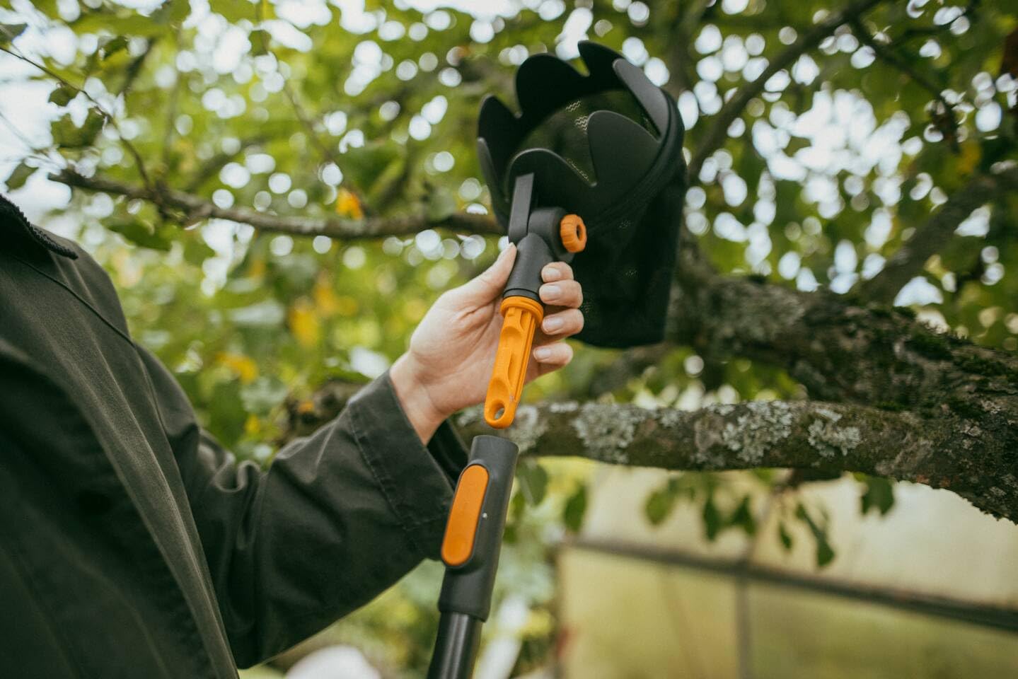 Fiskars OneClick Cueilleur de Fruits, Embout avec Filet Souple, Changement Facile en Un Clic, Lavable en Machine, Noir/Orange, 1080692
