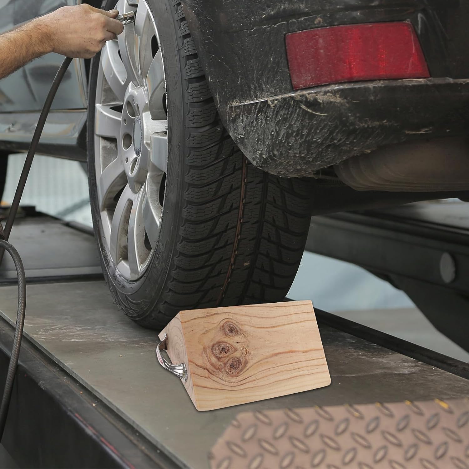 Wood Wheel Chock for Vehicle and Truck Safety Stabilizer Block