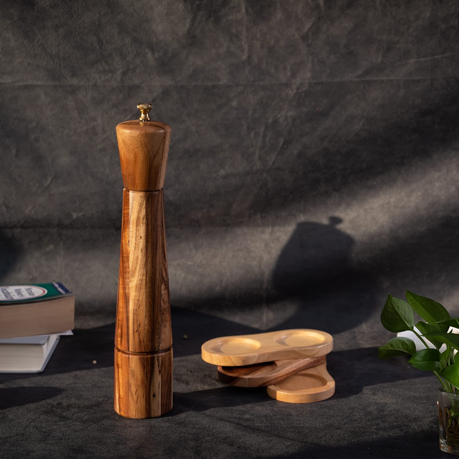 Macina Pepe, Macinapepe Regolabile in Acciaio Inossidabile, Legno di Acacia, Altezza 32 cm, Diametro Inferiore: 6 cm, Diametro Superiore: 5.5 cm (il Vassoio NON é incluso)