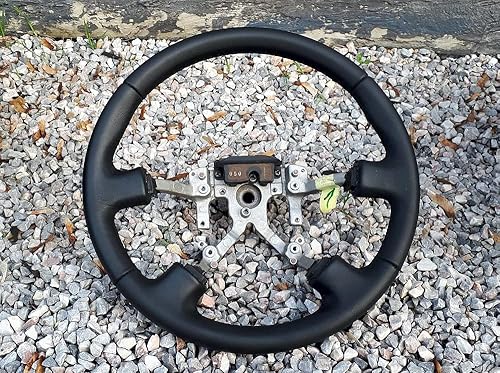 Miniatura 3 de RedlineGoods Funda para volante compatible con Nissan Skyline R33 1994-98. Hecho a medida, no universal. Cuero perforado negro italiano genuino de