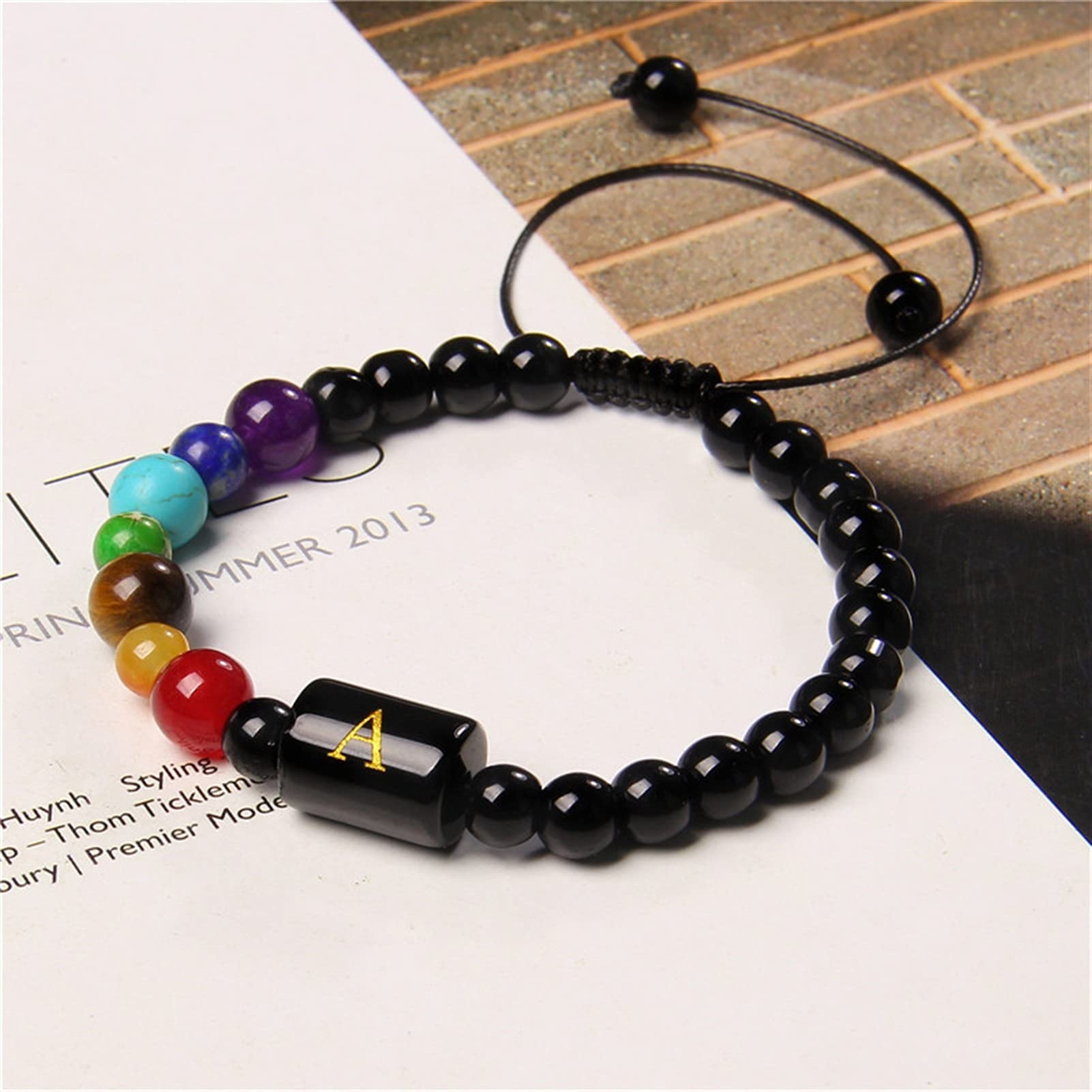 WXKAGF Naturstein-Armband, natürlich, 7 Chakra, Fengshui, schwarzer Onyx, roter Agat, Tigerauge, Stein, Perlenarmband, Herren, schwarzes Seil, 26 Buchstaben, Charm-Armreif, Damenschmuck,