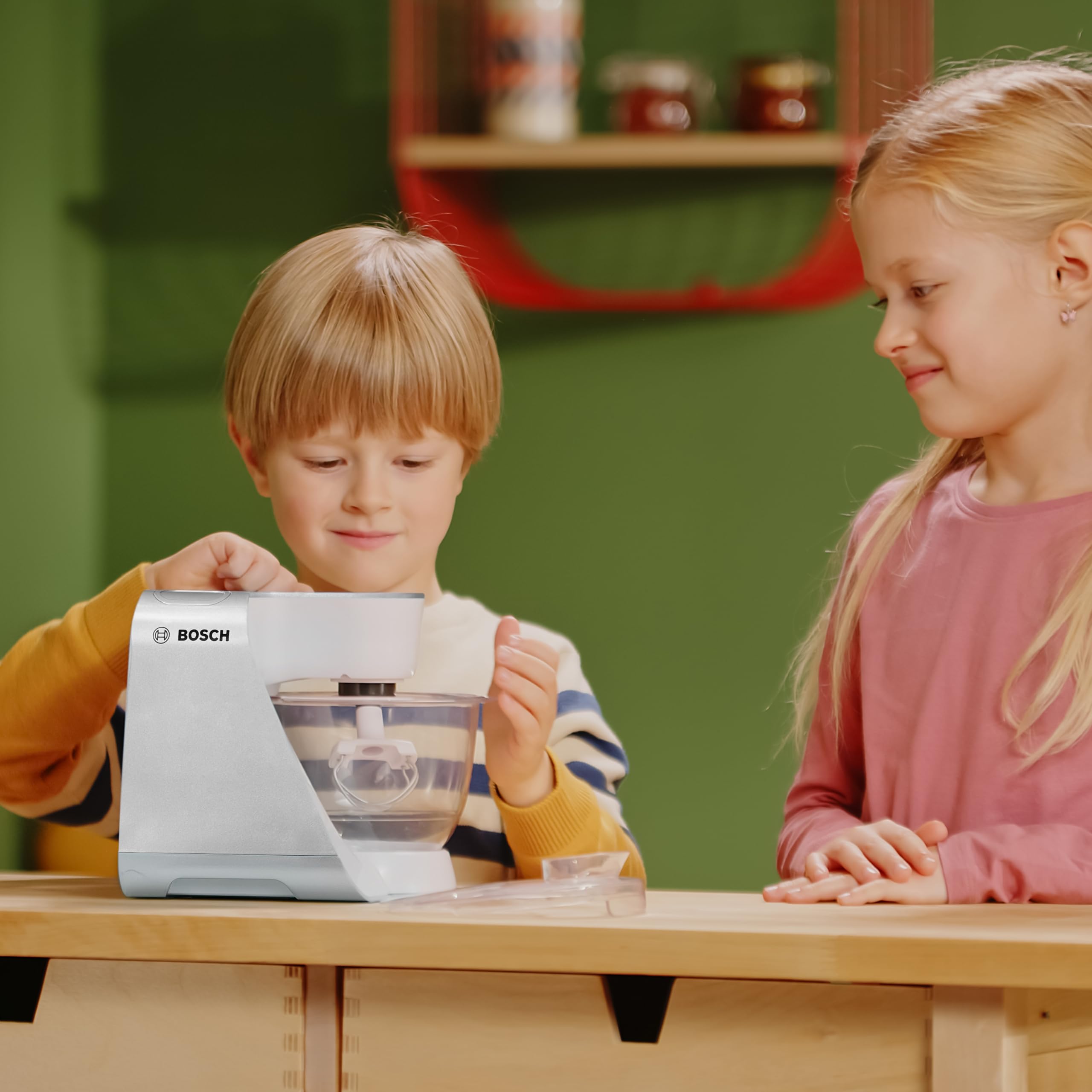 Theo Klein 9234 Bosch Küchenmaschine I Batteriebetriebene Küchenmaschine mit 2 Geschwindigkeitsstufen I Maße: 20 cm x 22 cm x 20 cm I Spielzeug für Kinder ab 3 Jahren