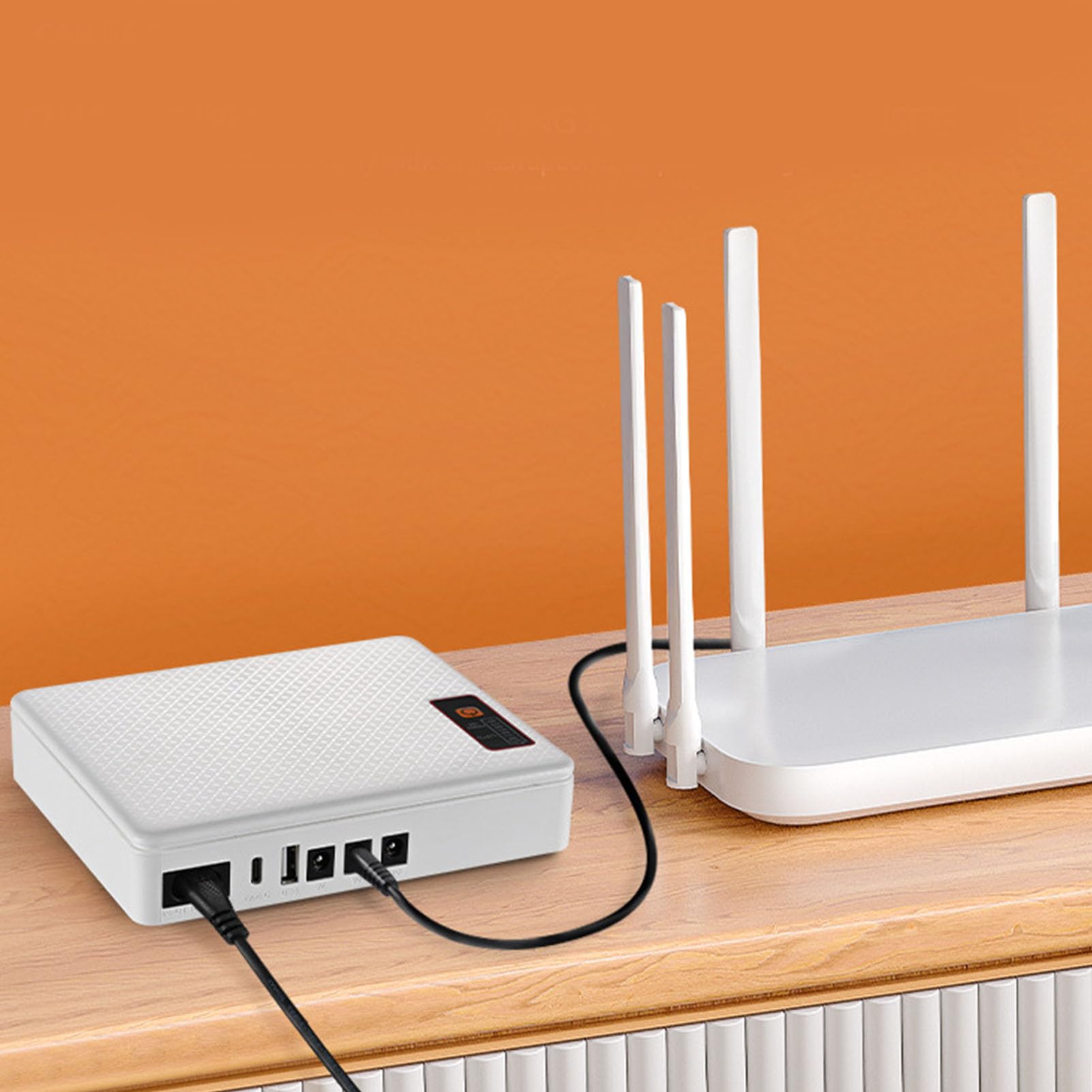 Fafeicy Batteria di Backup Mini UPS da 20800 MAh per Gruppo di continuità della Telecamera di Sicurezza del Modem del Router (Spina europea)