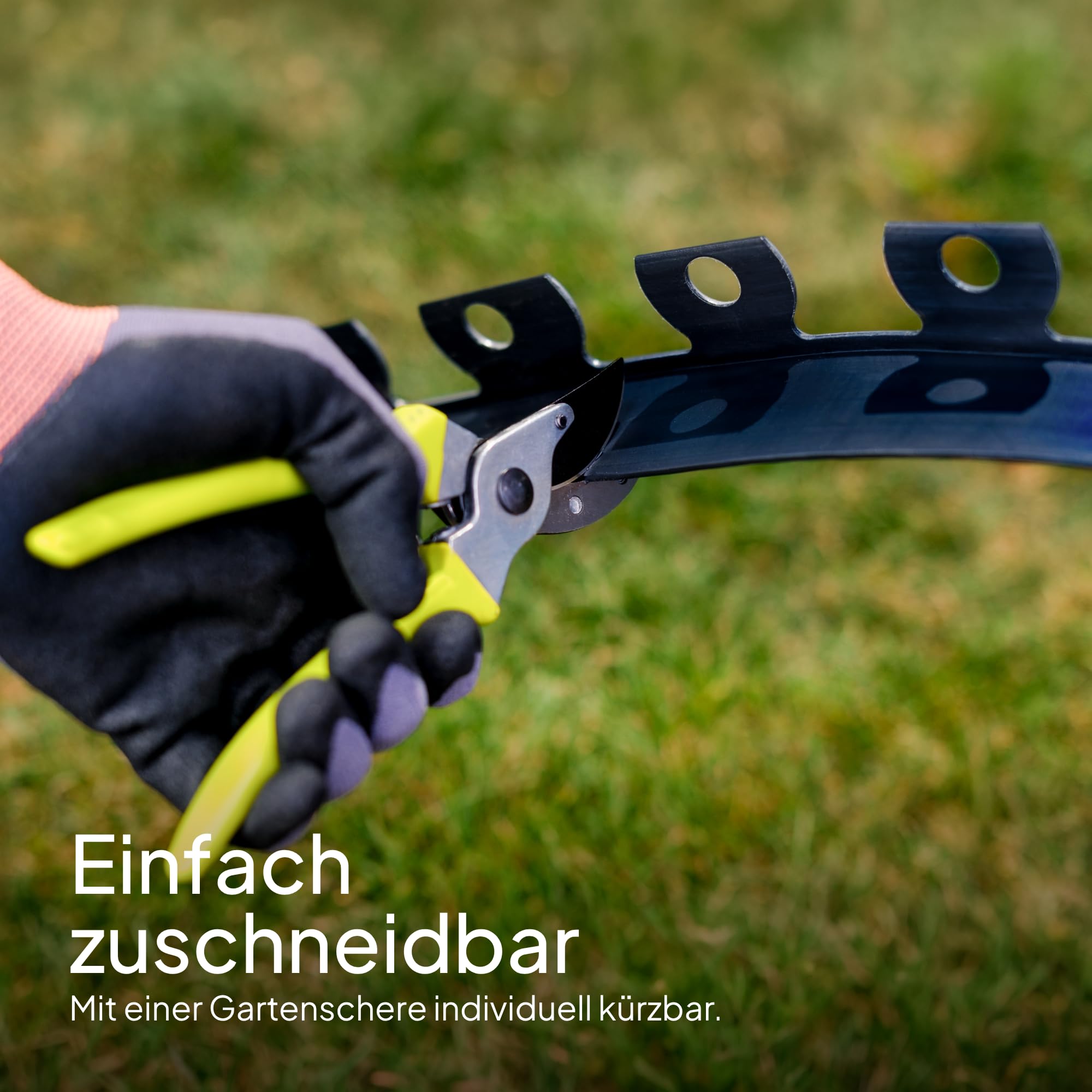 Flexible Rasenkante Kunststoff (10 m, schwarz) mit 30 Erdanker - Höhe 50 mm - Unsichtbare Raseneinfassung aus recyceltem Plastik - Leicht zu verarbeiten