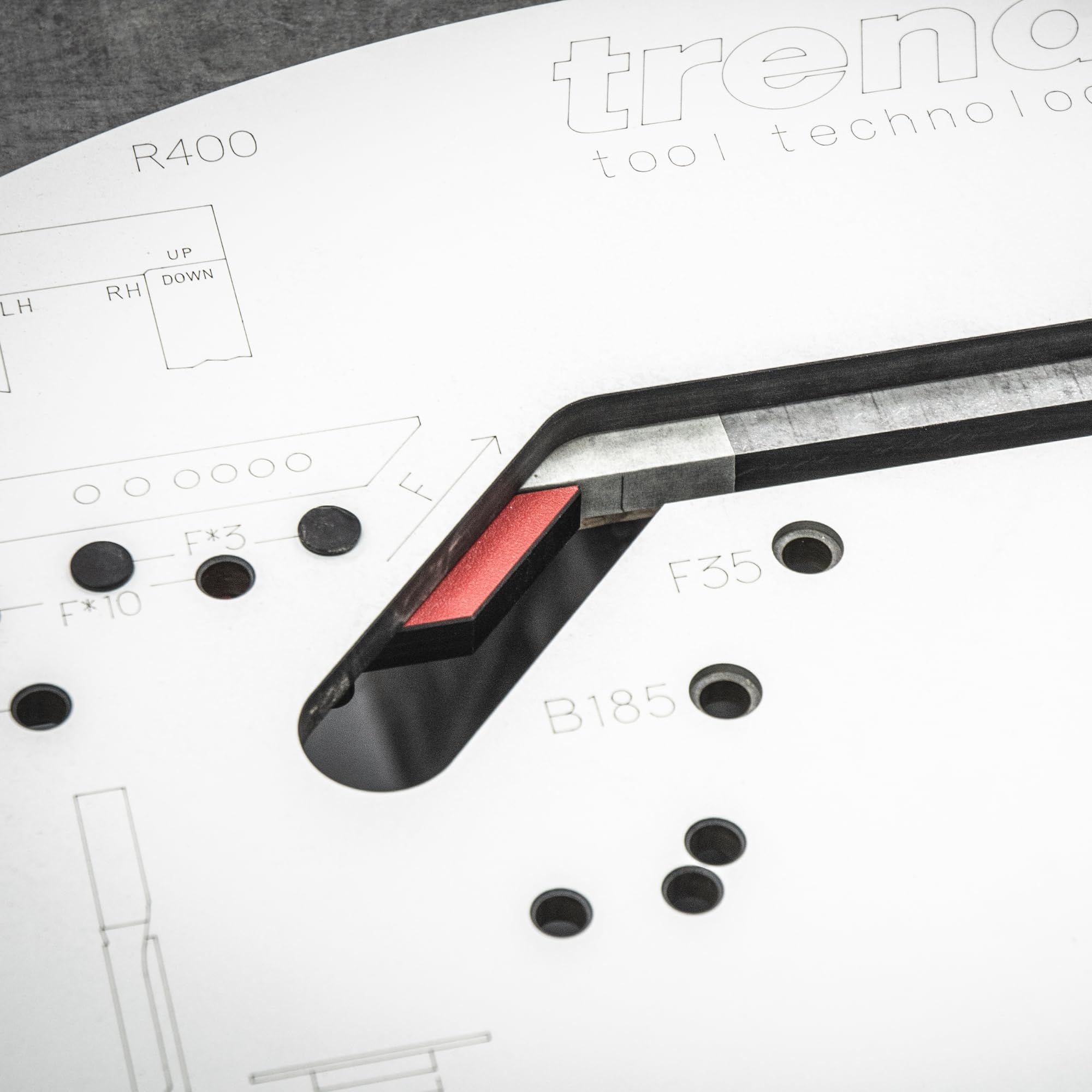Trend Professional Plantilla Multi-Materiale per Giunzioni a Mitra Mason, Fino a 950mm di Larghezza, Allineamento Bordo Anteriore, KWJ950/PRO
