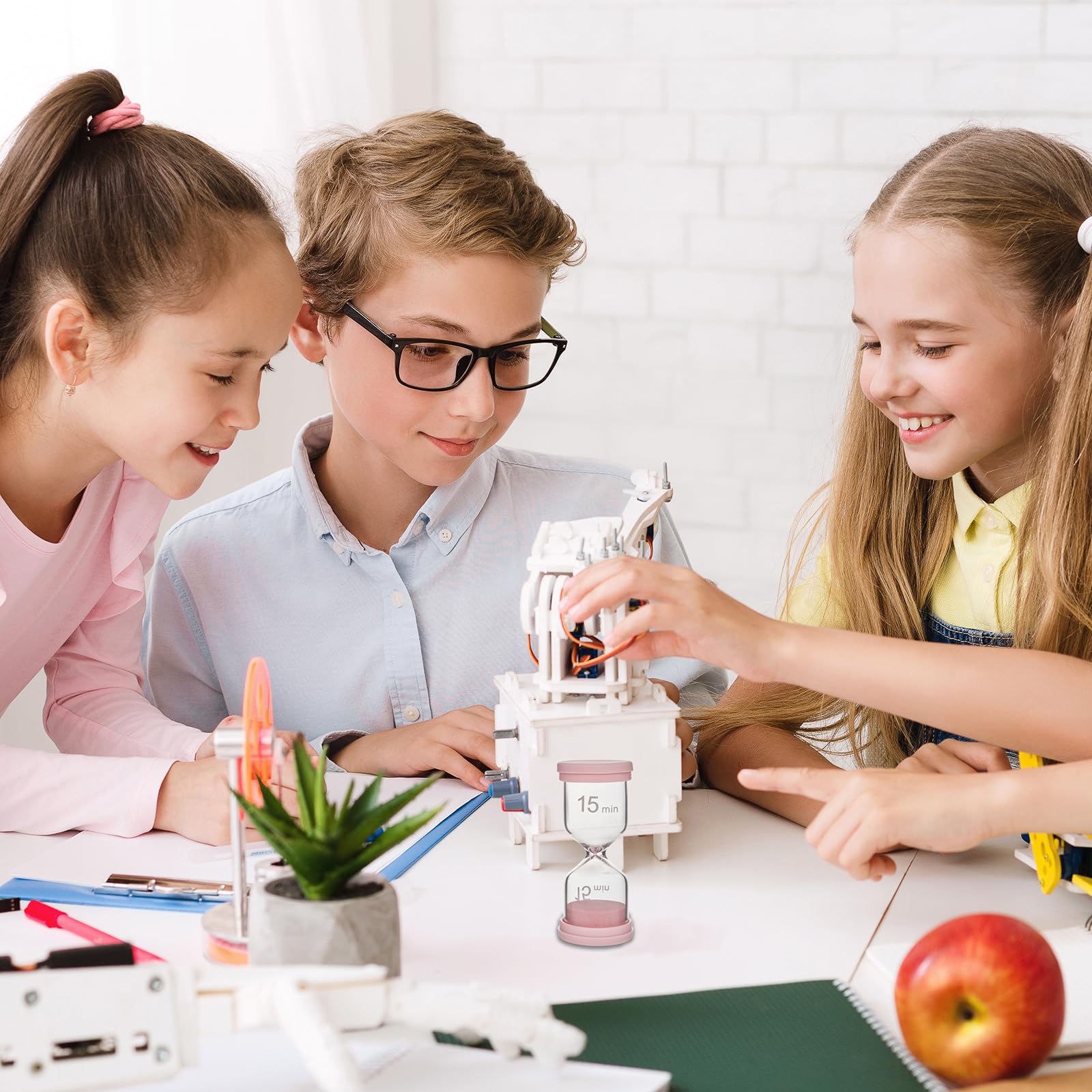 TFA Dostmann Set di clessidra colorate 18.6012.30 con 6 colori (1, 3, 5, 10, 15 o 30 minuti), timer per lavarsi i denti, compiti a casa, scuola, sport, ufficio, cucina, in vetro con bordo in silicone