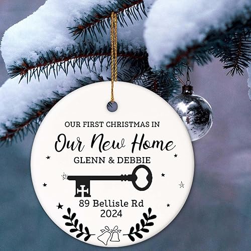 Vista 131 de WHIDOBE Adorno personalizado de nuestra primera Navidad como el señor y la señora, regalos de boda para pareja, novia y novio, adorno de casado