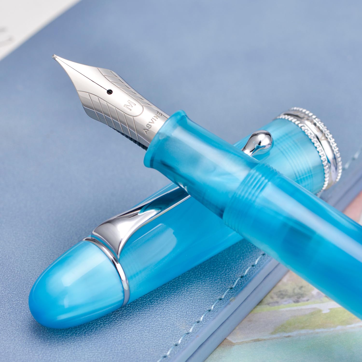 Asvine V800 - Penna stilografica con sistema di riempimento sottovuoto ad alta capacità - numero 8 liscio pennino medio con confezione regalo e chiave a brugola - Celeste