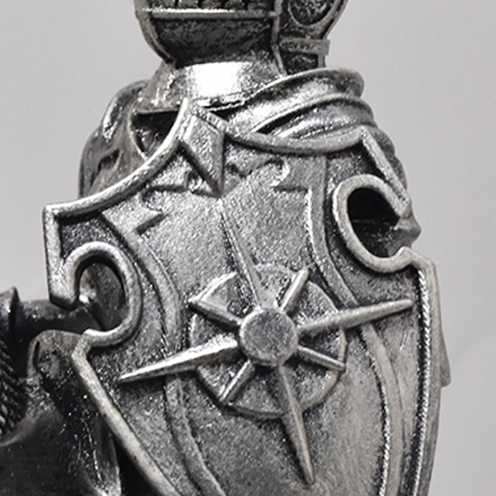 Rzeźba rycerza na koniu, średniowieczna figurka z żywicy z mieczem, ręcznie malowana statuetka dekoracyjna jako prezent dla mężczyzn i kolekcjonerów