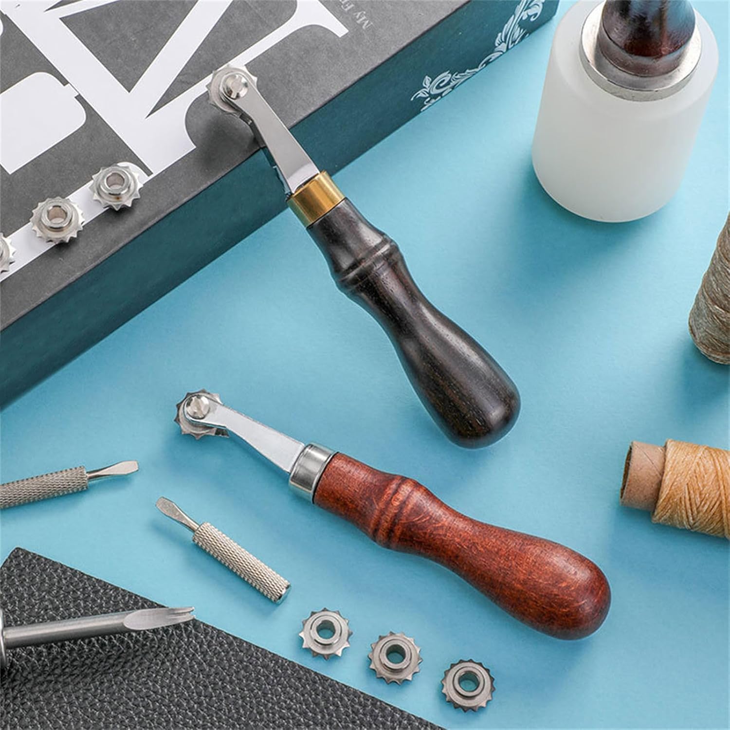PU Sewing Tools, Tracing Wheel with 3 Replaceable Tracing Wheel PU Stitching Marking Spacer Tool PU Needle Point Tracing Wheel(Wood color)