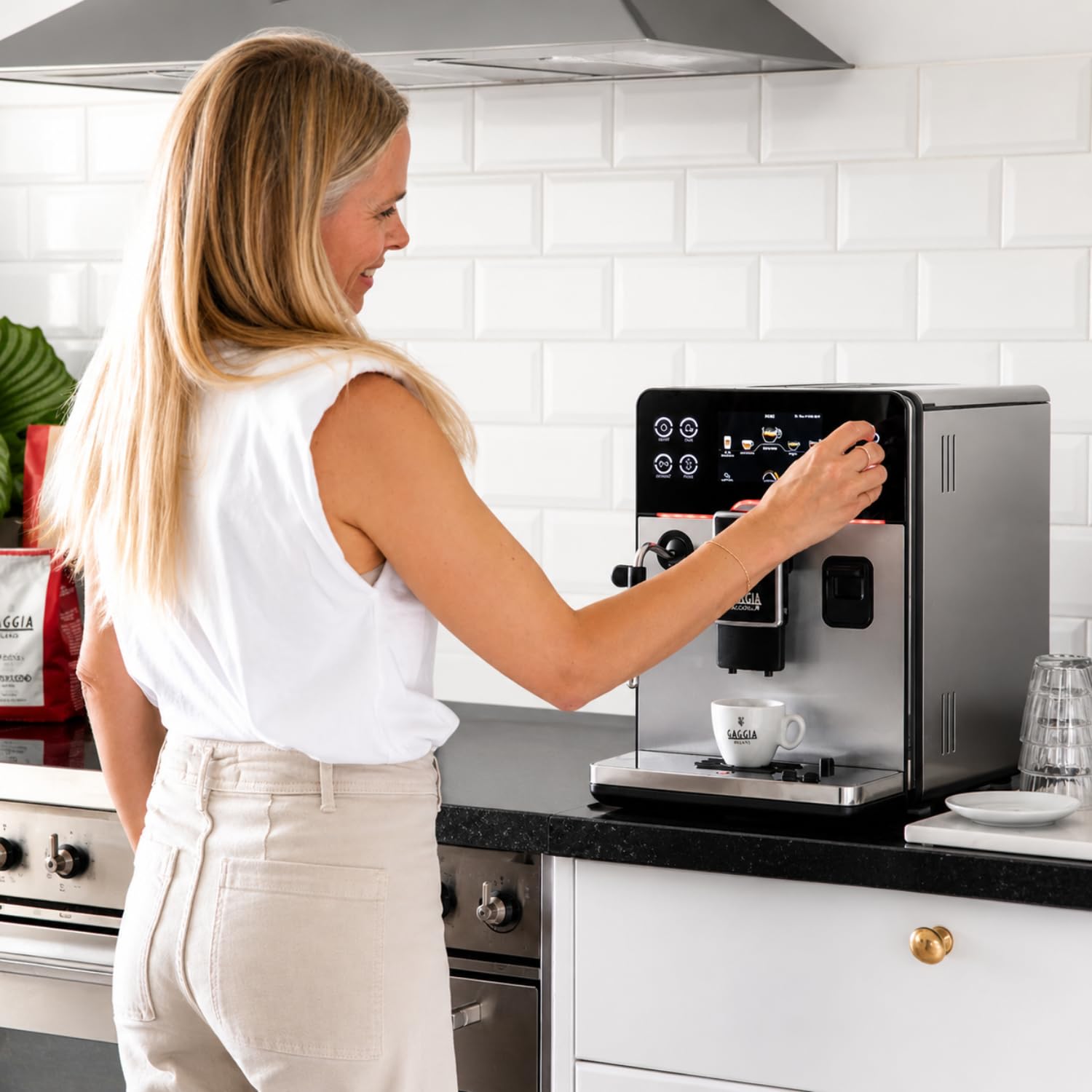 Gaggia Accademia One Touch - Máquina de café totalmente automática de grano a taza, cafetera de capuchino y espresso con 19 recetas de un solo toque (acero inoxidable)