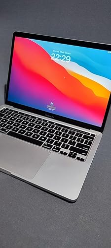 2020 Apple MacBook Pro with 2.3GHz Intel Core i7 (13-inch, 32GB