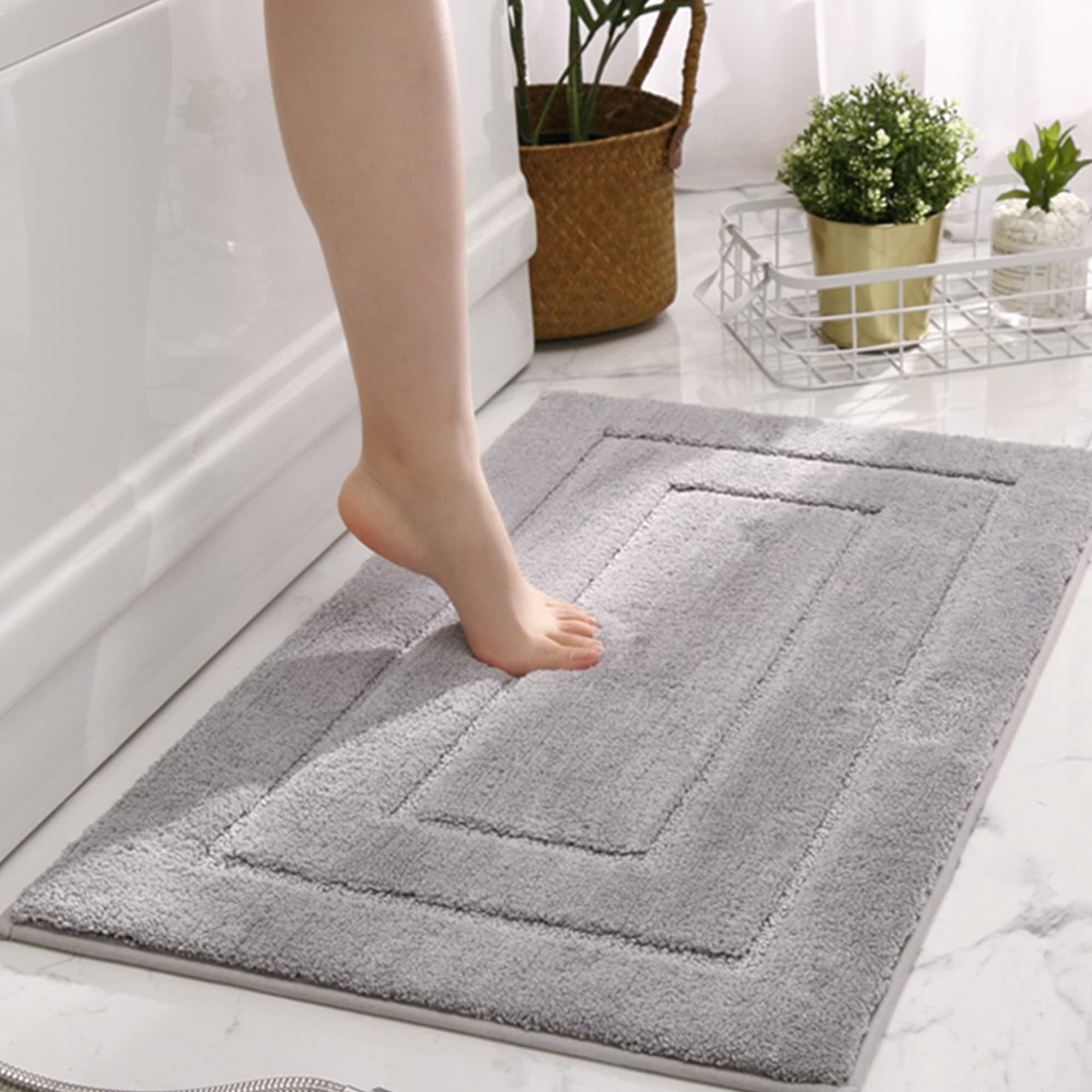 GRANNY SAYS Grey Bath Mat 50 x 80 cm, Non Slip Bath Mats for Bathroom Accessories Decor Super Absorbent Bathmat