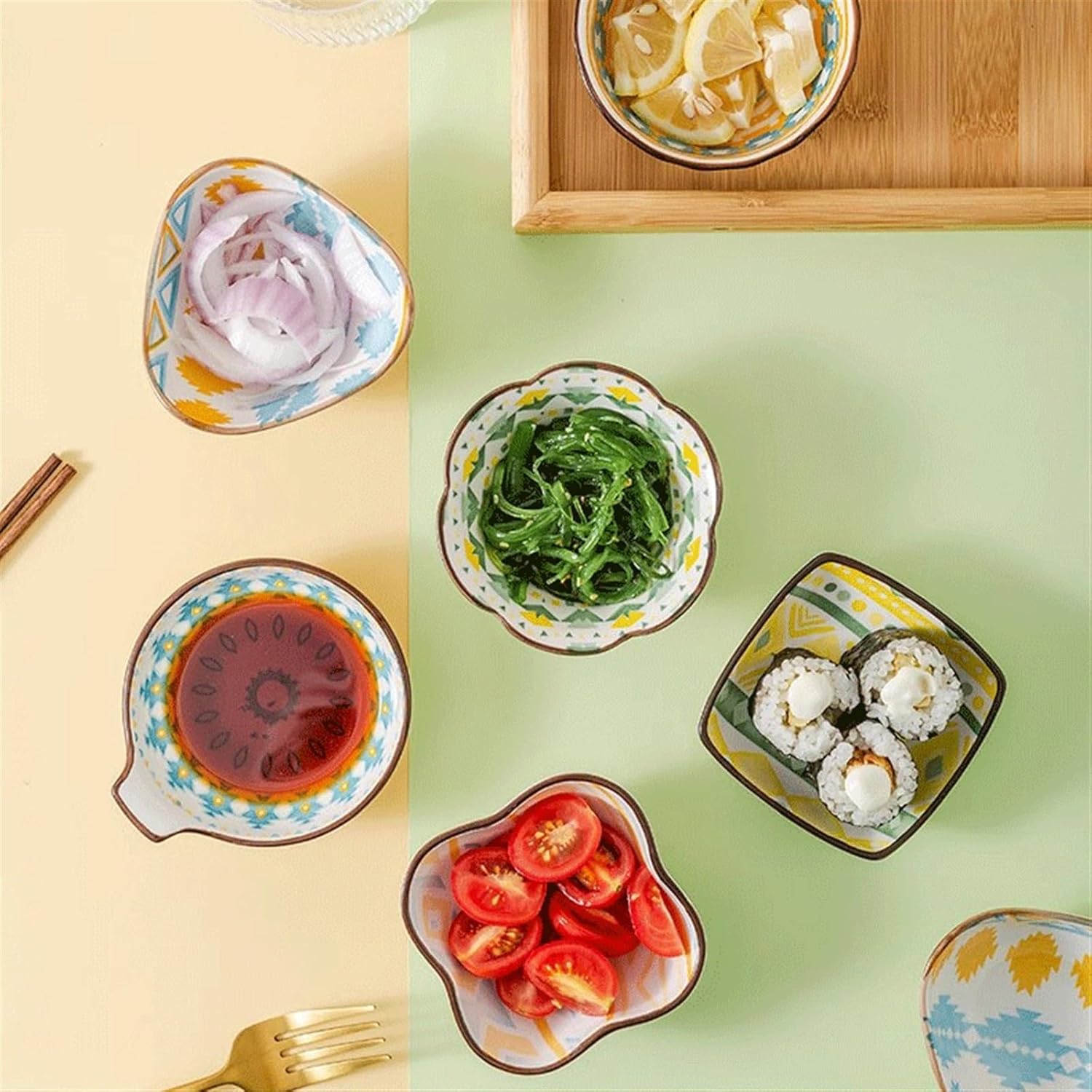 GeRRiT Snack Serving Dishes Rectangular Ceramic Soy Sauce Dish, Dipping Bowls, Small Bowls for Side Dishes Sushi Sauce Ingredient Mini Tiny Bowls. Dessert Dishes