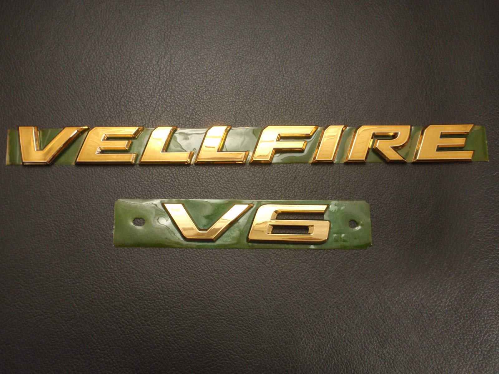 Amazon | □20系ヴェルファイア (VELLFIRE) ゴールドエンブレム：リア3 