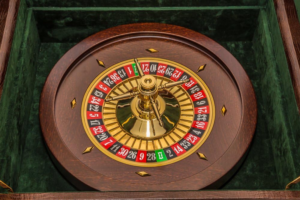Bello Games Collezioni - Piazza San Lorenzo, Luxury Roulette Set Plated in 24K Gold from Italy.