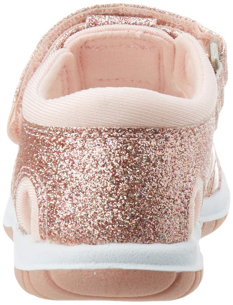 Sandales Chicco pour filles, mettant en avant la fermeture velcro et le design italien.