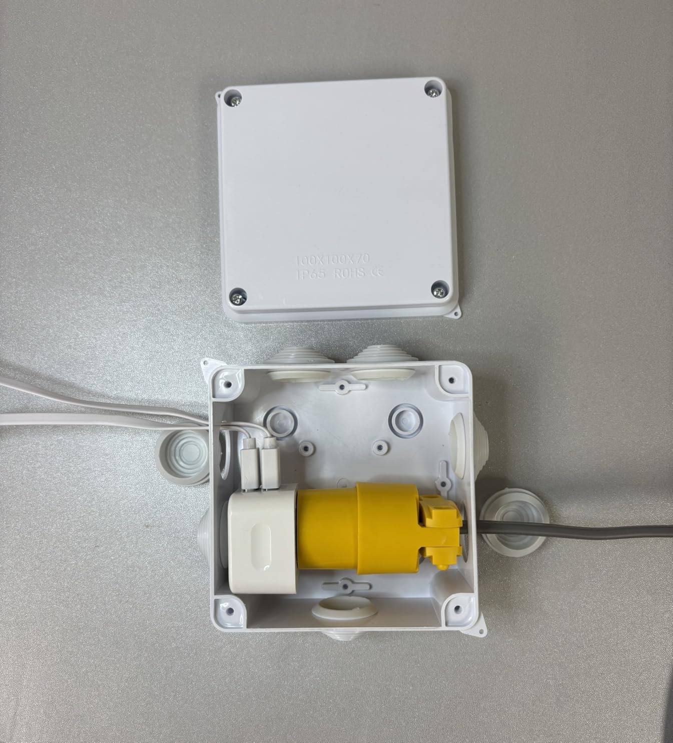 Electrical Junction Box IP65 Dustproof Waterproof ABS Plastic Project Enclosure for Electronics 3.9 x 3.9 x 2.8 inch(100 x 100 x 70 mm)