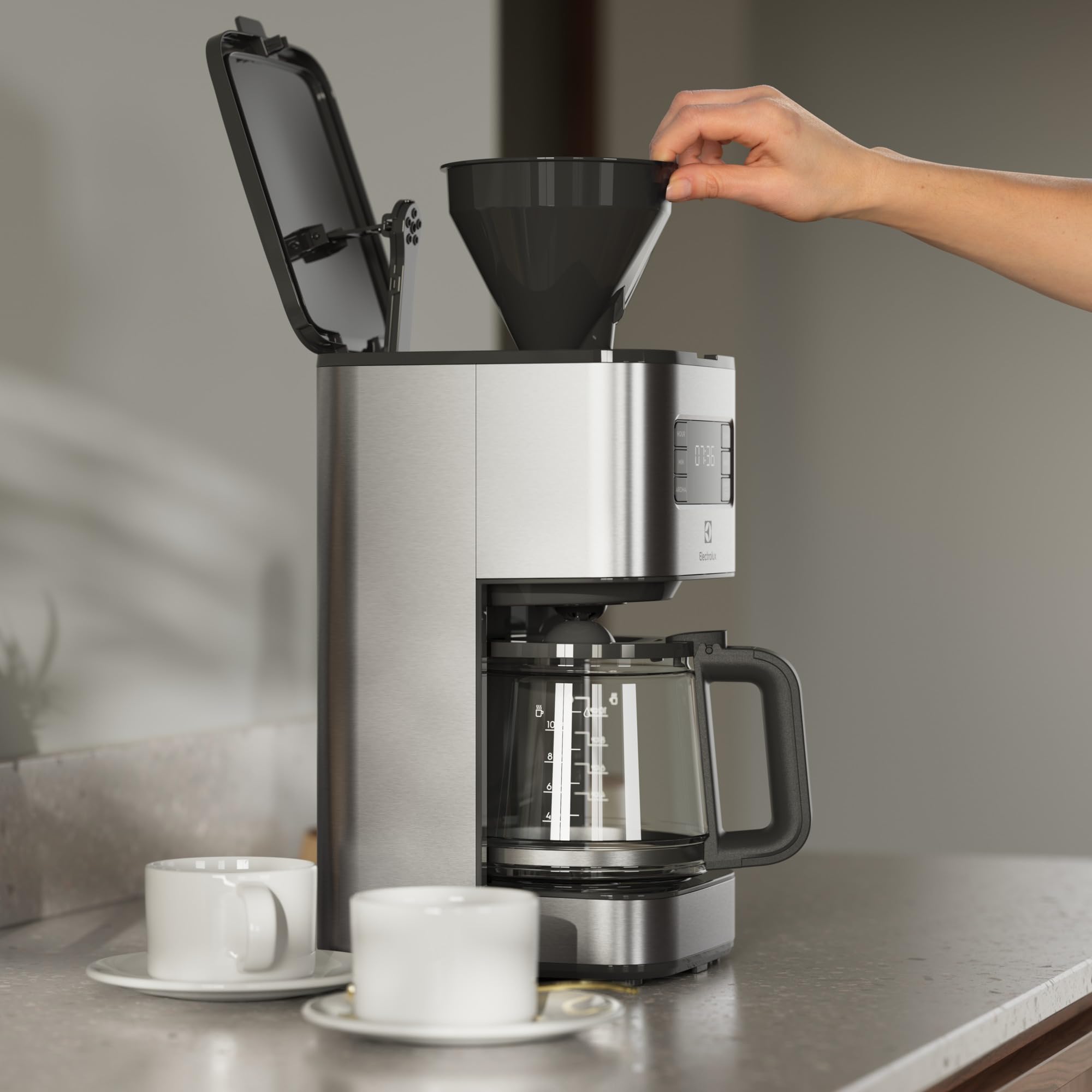 Electrolux Cafetière filtre Create 5 E5CM1-6ST, Sélection d'arômes et minuterie programmable, Puissance 1000 W, Verseuse isotherme 1,38 L, Arrêt automatique, Acier Inoxydable