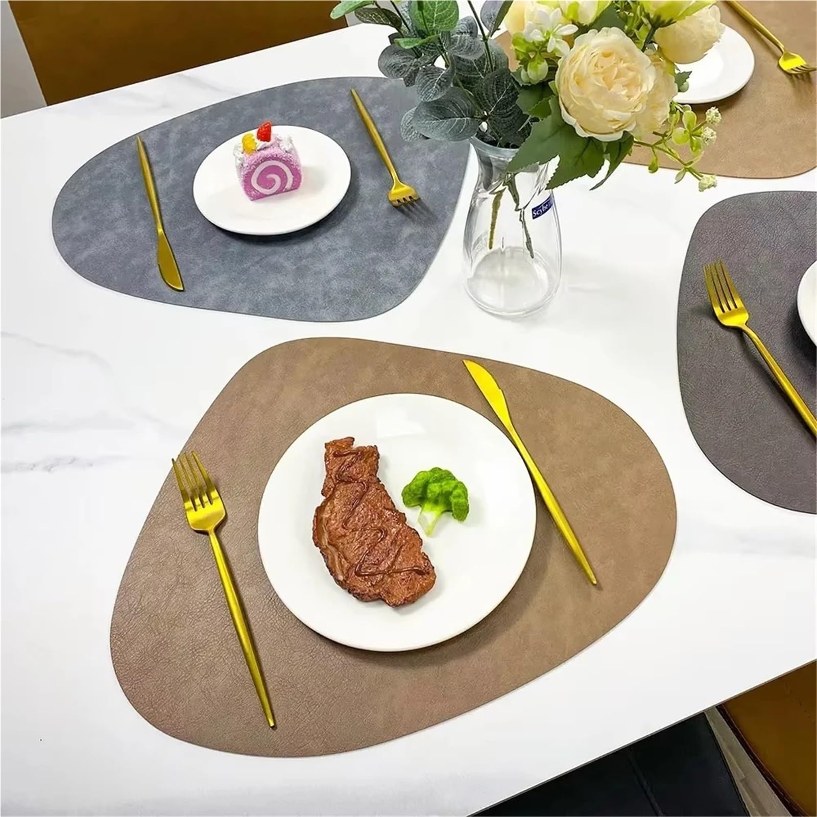 Décoration de Table, Sets de Table, Set de Table de Cuisine en Forme de Goutte d'eau (Lot de 2), Lavable, résistant à la Chaleur, antidérapant et imperméable.