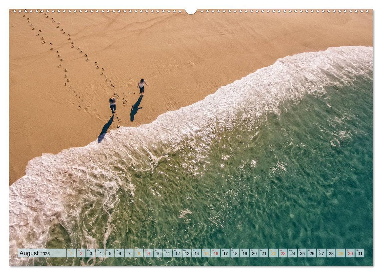 Strand im Blick der Drohne (hochwertiger Premium Wandkalender 2026 DIN A2 quer), Kunstdruck in Hochglanz: Wunderschöne Strände, Einladungen für den ... Bilder von oben. (CALVENDO Natur)