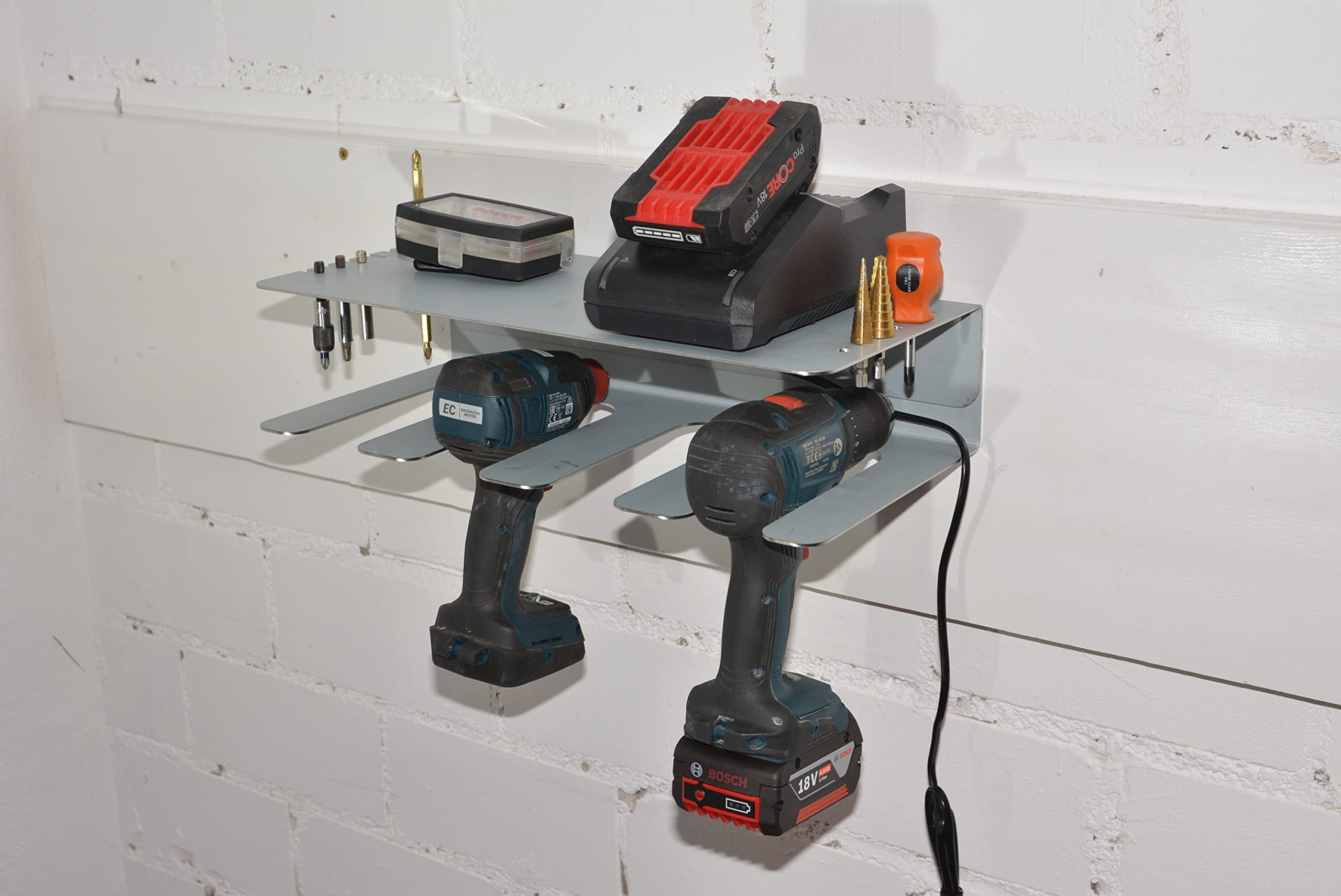 Perceuse-visseuse sans fil atelier mural avec chargeur et 4 compartiments