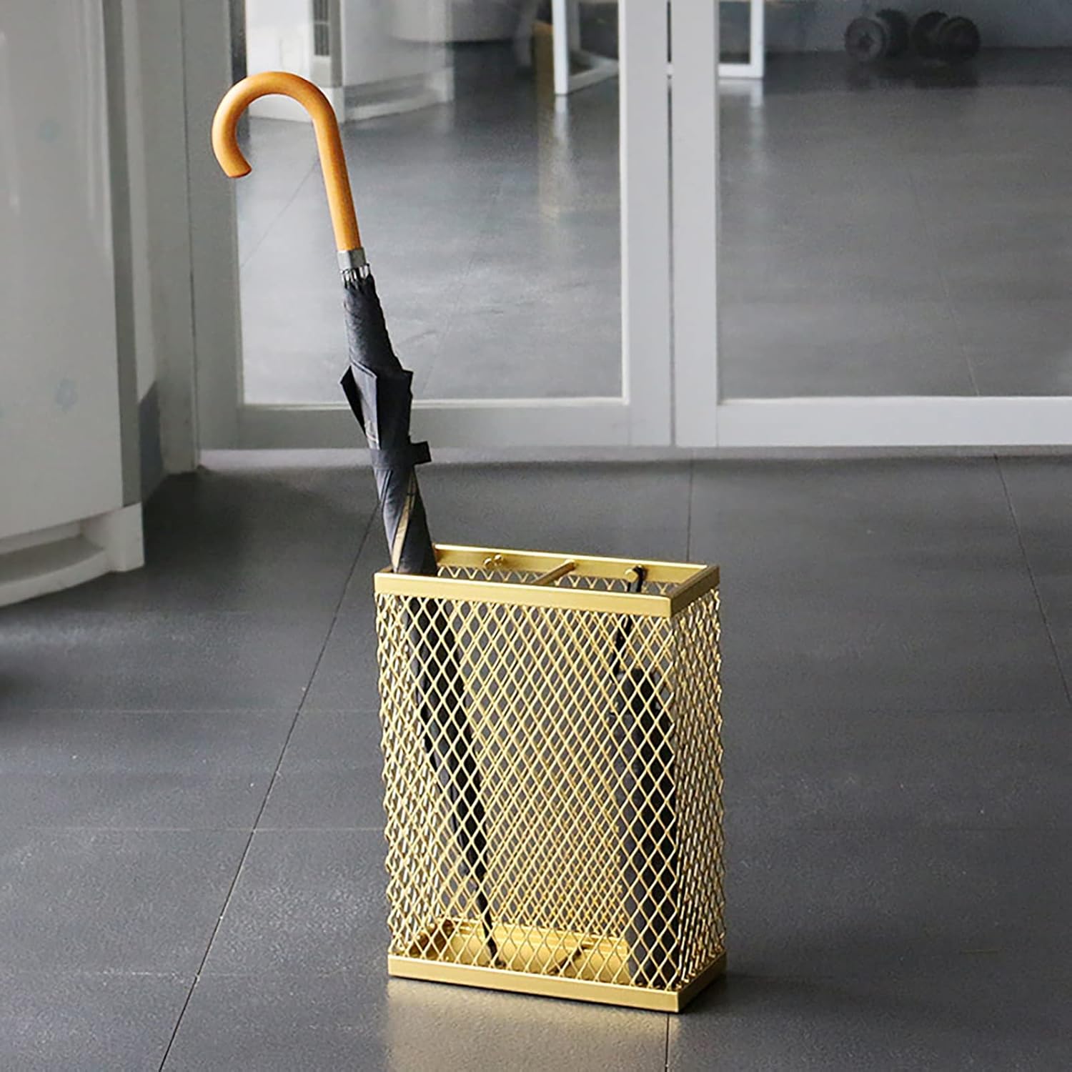 Rectangular Mesh Umbrella Holder Stand, Modern Freestanding Umbrella Racks with Drip Tray & 2 Hooks, Hallway Entrance Porch Patio Rustproof Umbrella Bucket