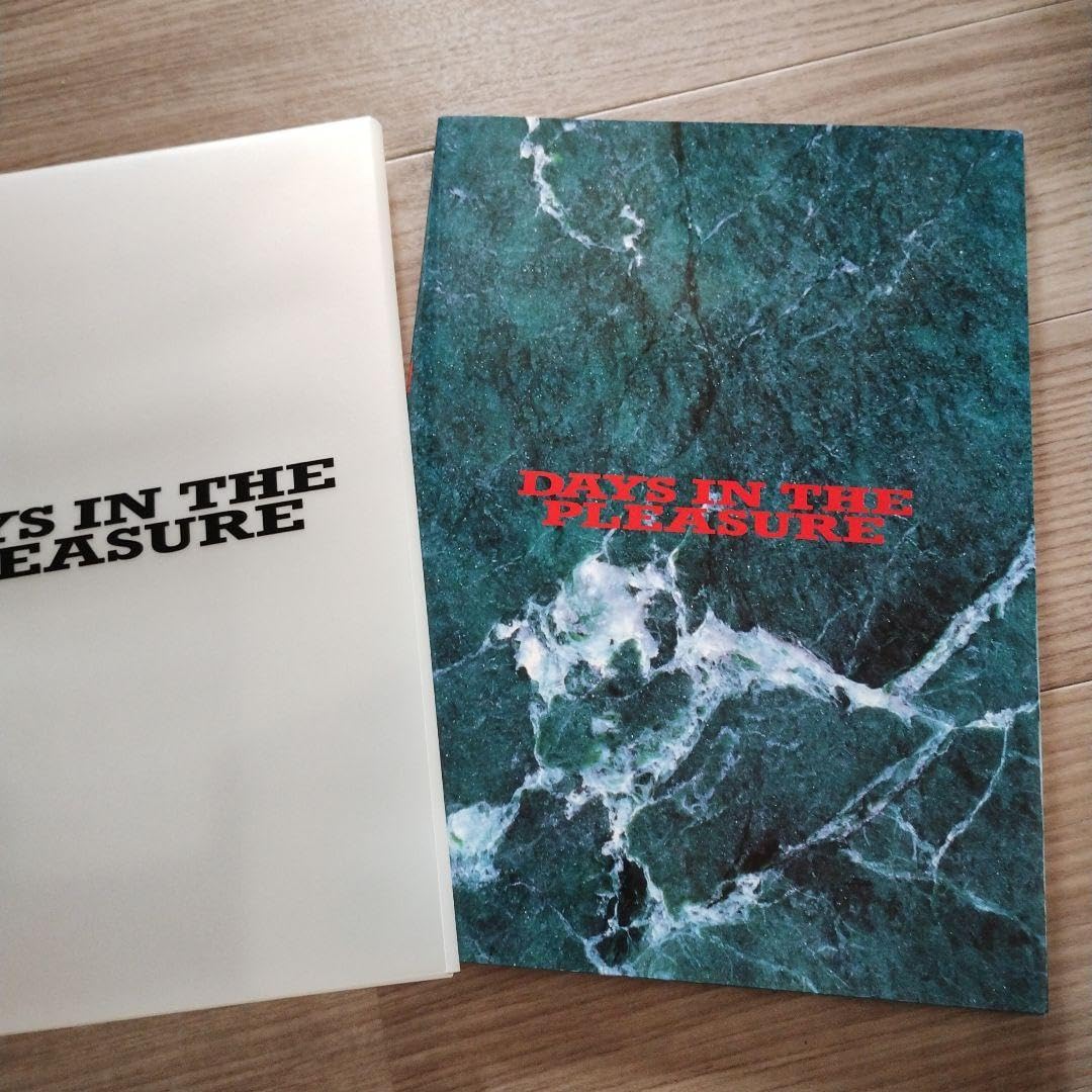 B'z LIVE GYM Pleasure'91 ペンダント 激レア B'z LIVE GYM Pleasure'91 ペンダント 激レア