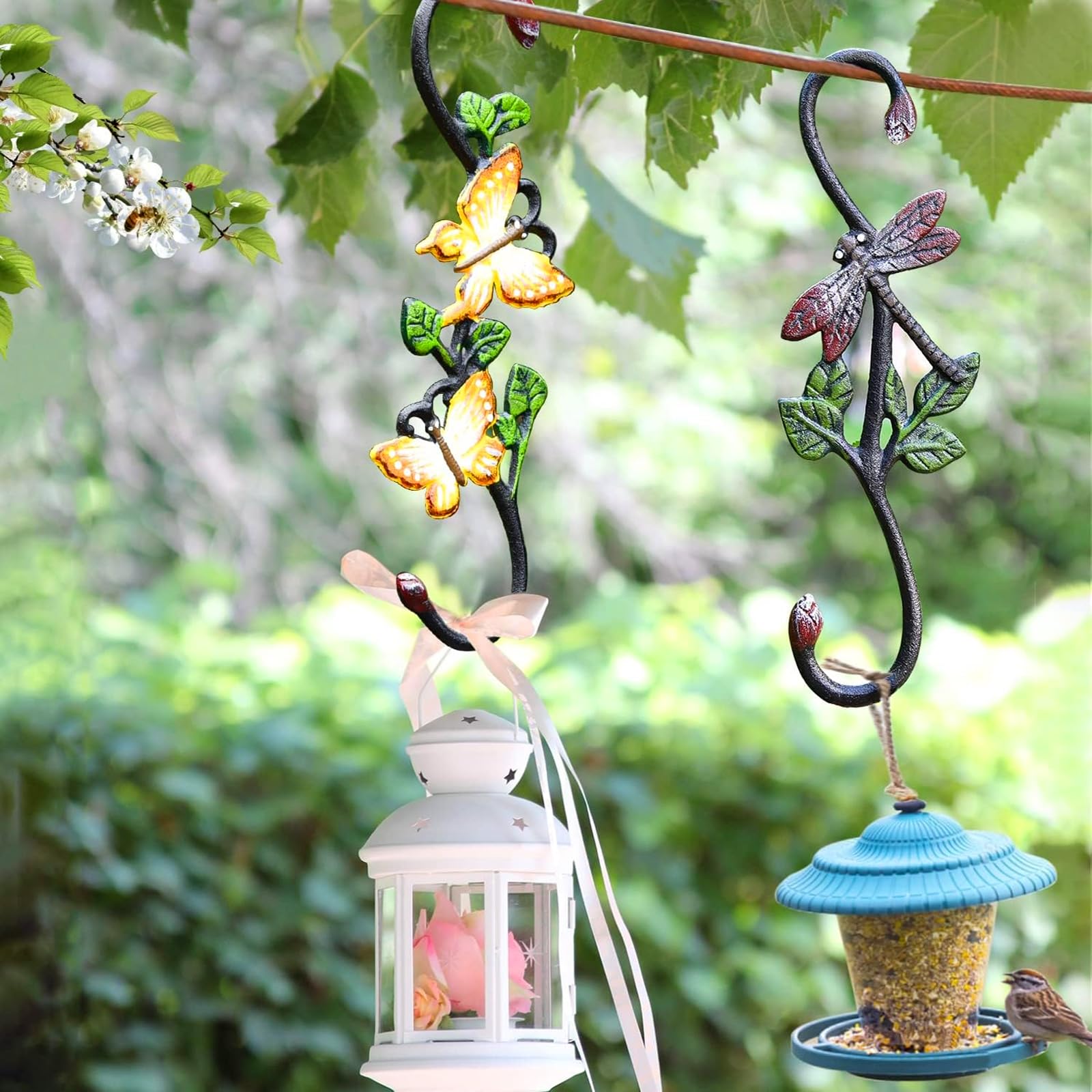 Lot de 2 crochets décoratifs en fonte en forme de libellule pour plantes de ferme, crochets pour plantes de jardin, paniers de fleurs, pots, mangeoires à oiseaux TQOKST009