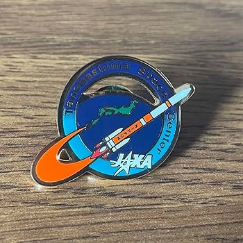 【ようこ】ピンバッジ Amazon | JAXA ピンバッジ 宇宙 ロケット 種子島 | バッジ | おもちゃ
